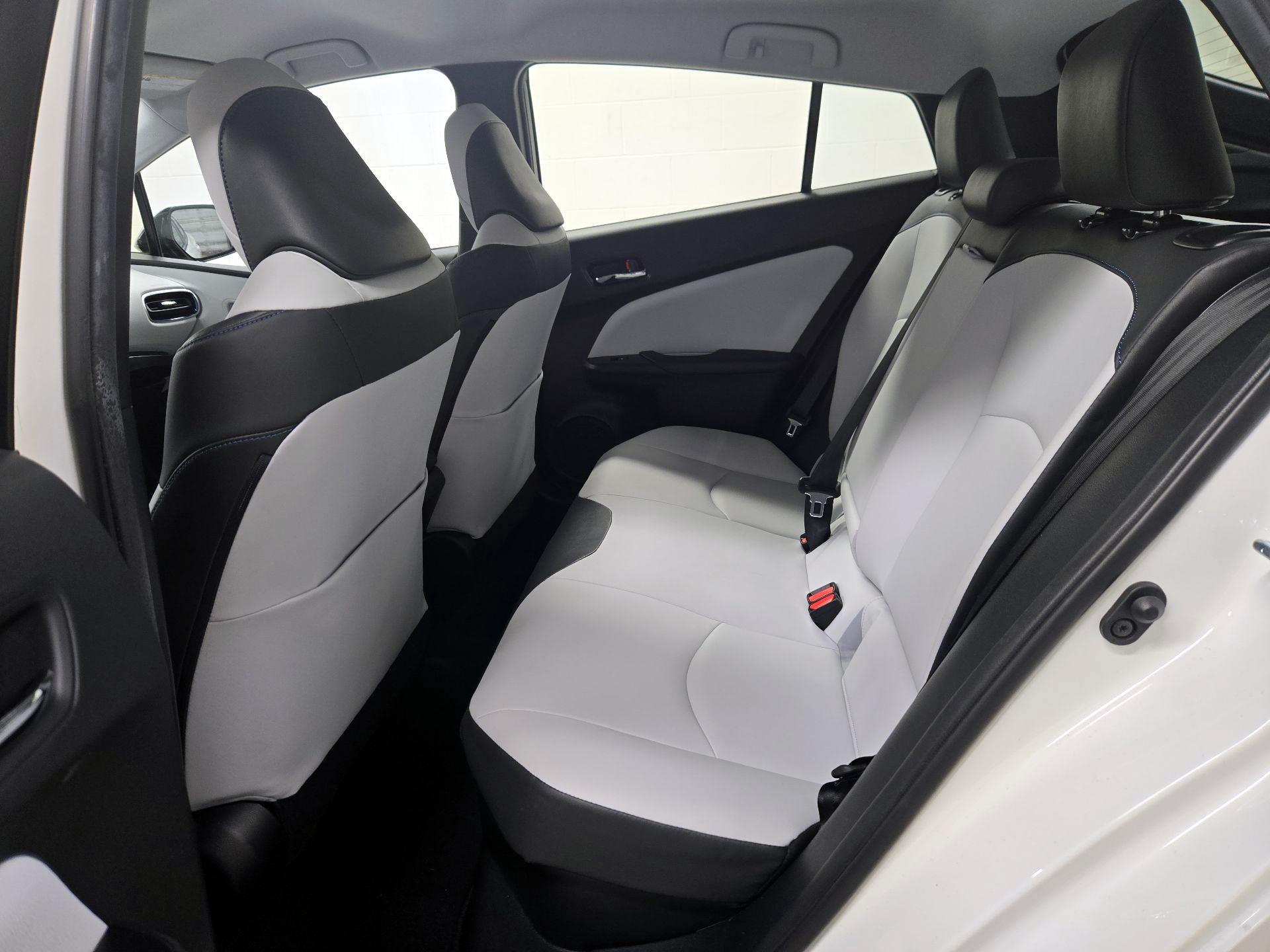 Thumbnail: 2016 Toyota Prius - 20