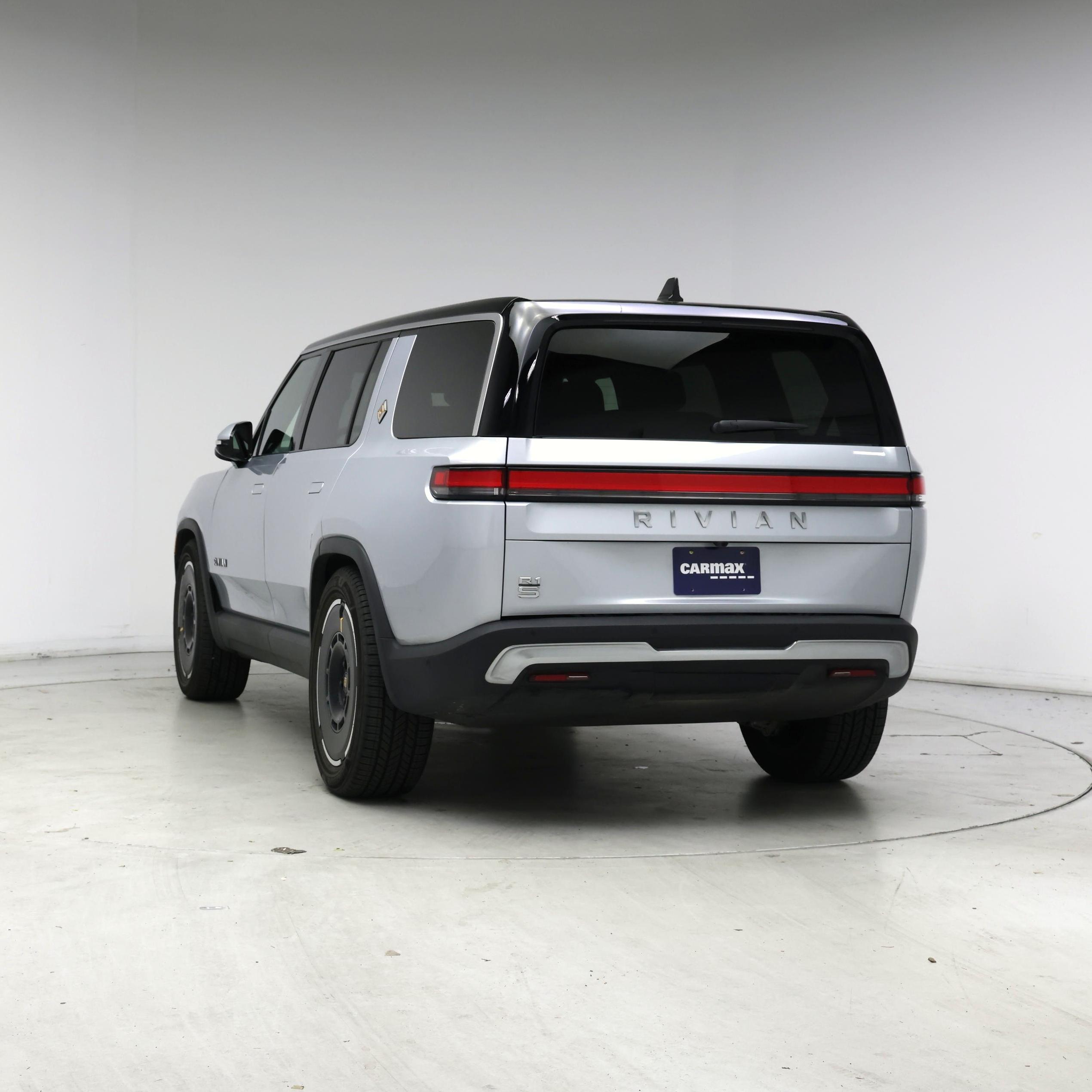 Thumbnail: 2025 Rivian R1S - 6