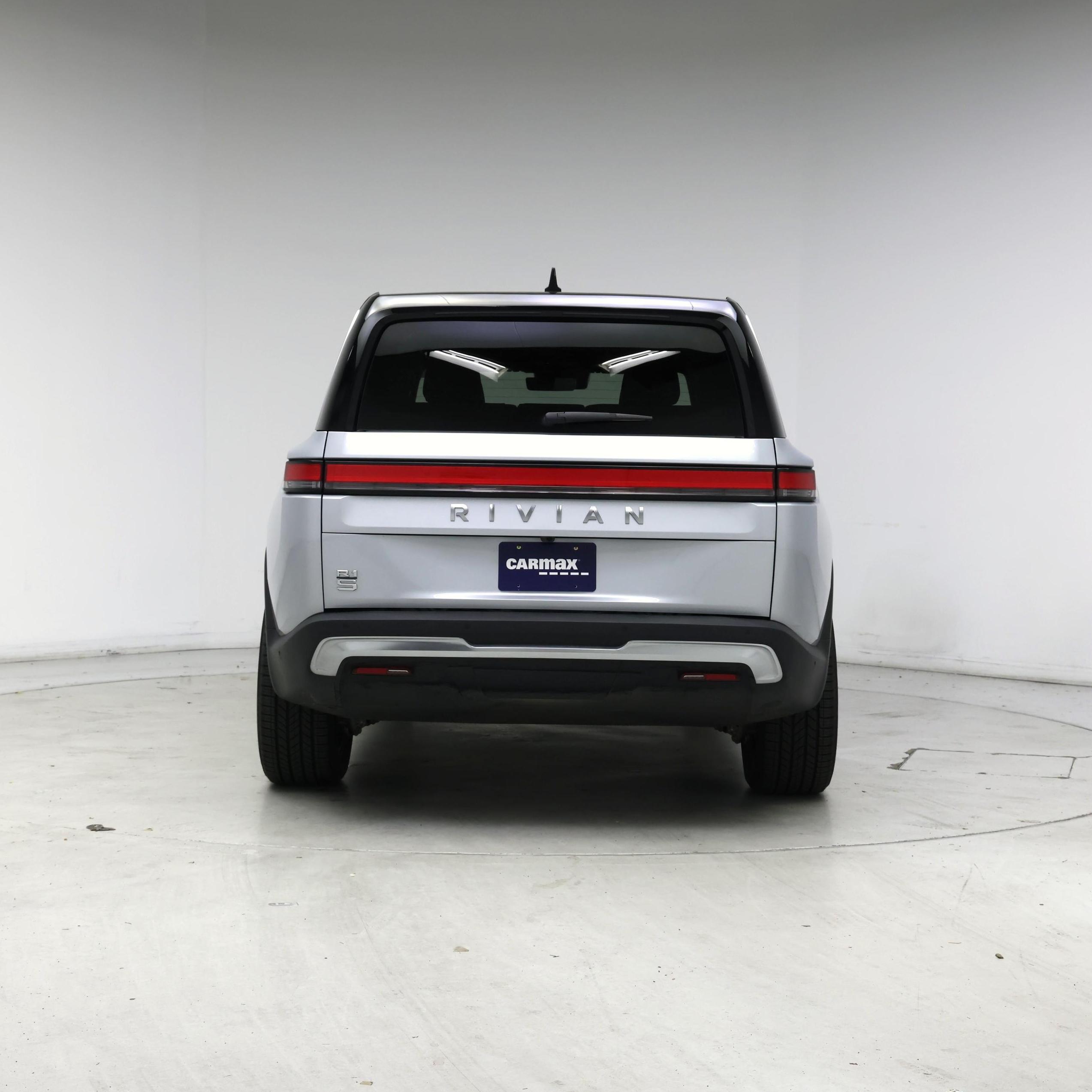 Thumbnail: 2025 Rivian R1S - 8