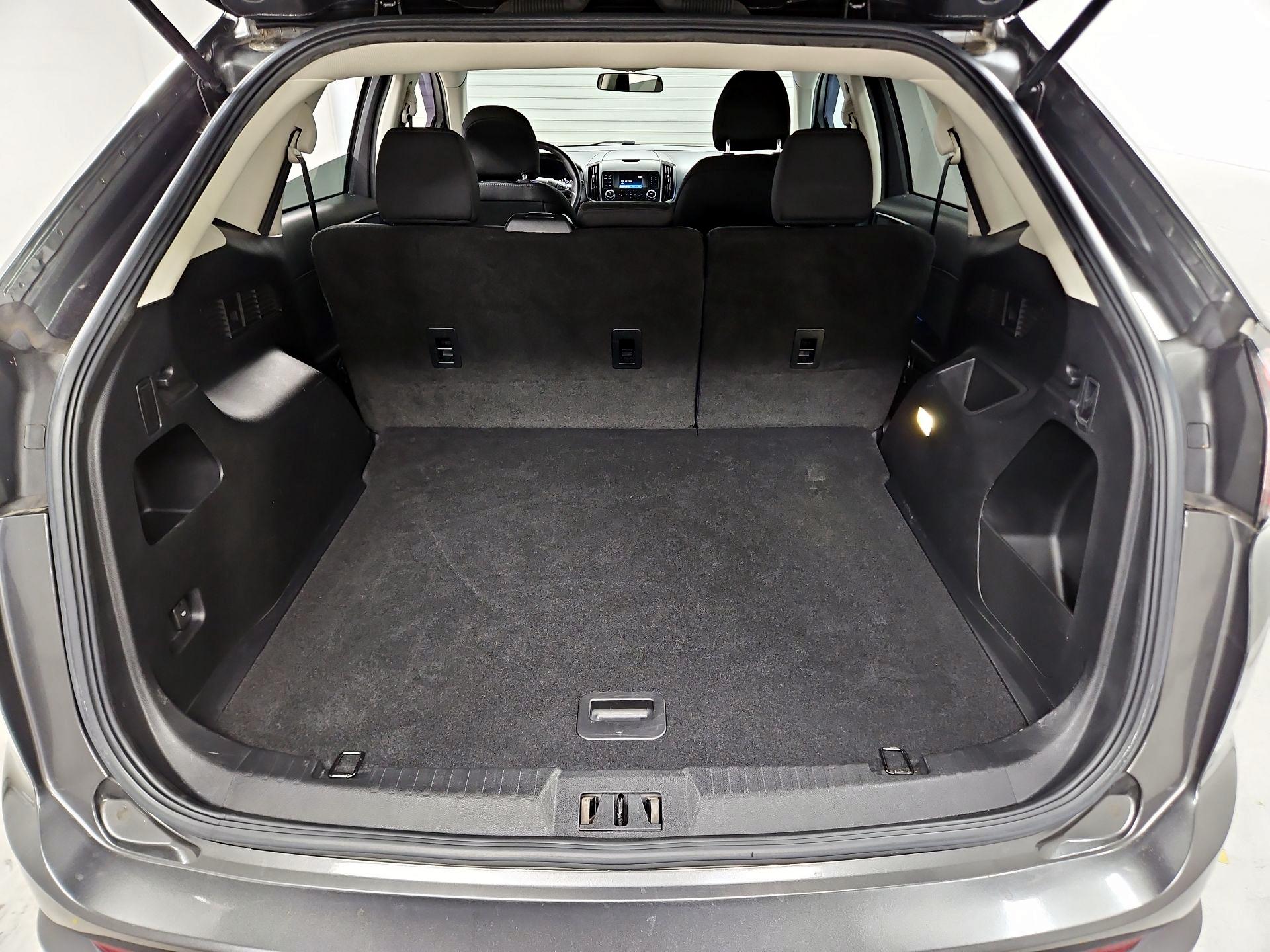 Thumbnail: 2016 Ford Edge - 20