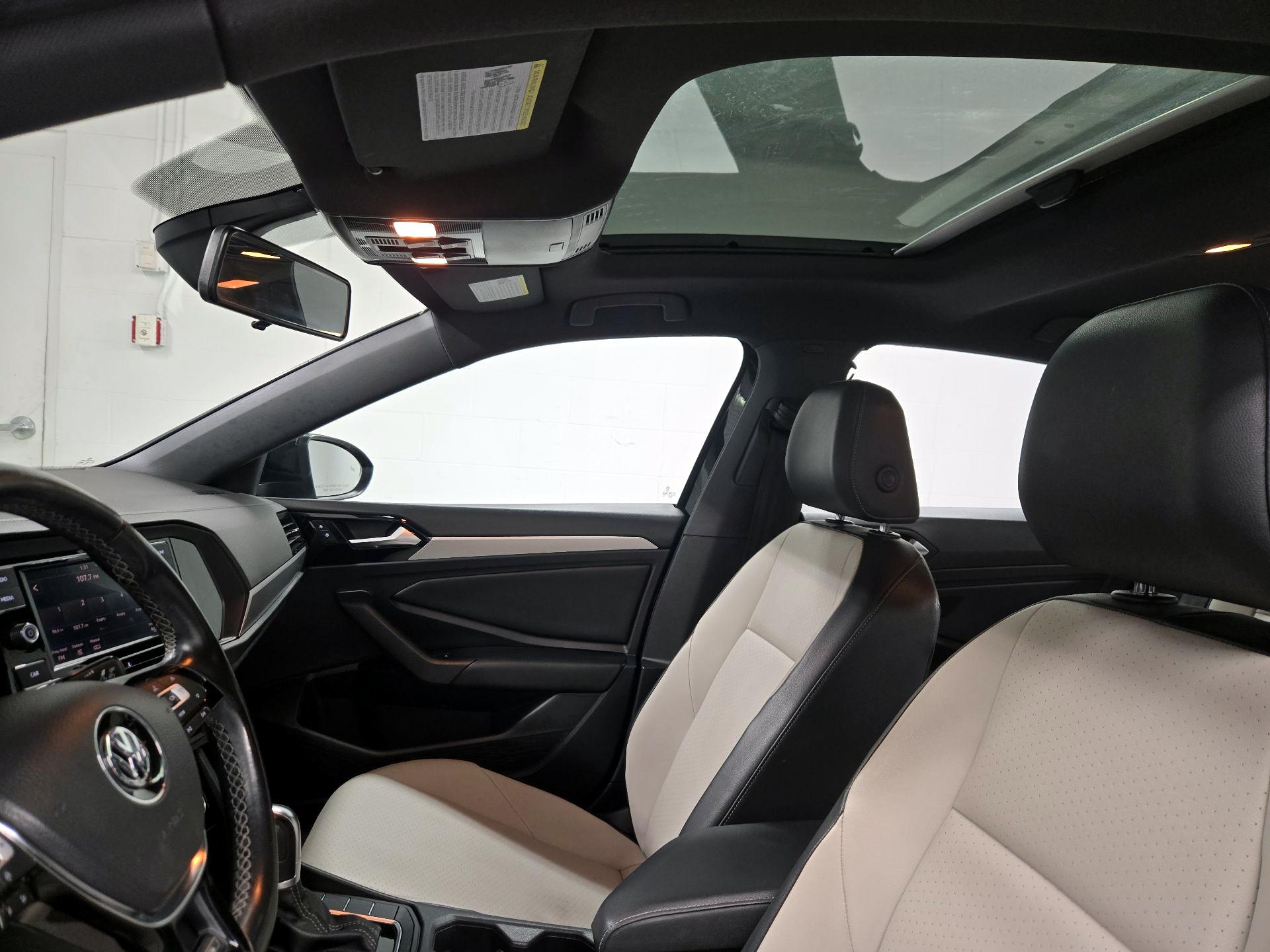 Thumbnail: 2019 Volkswagen Jetta - 19