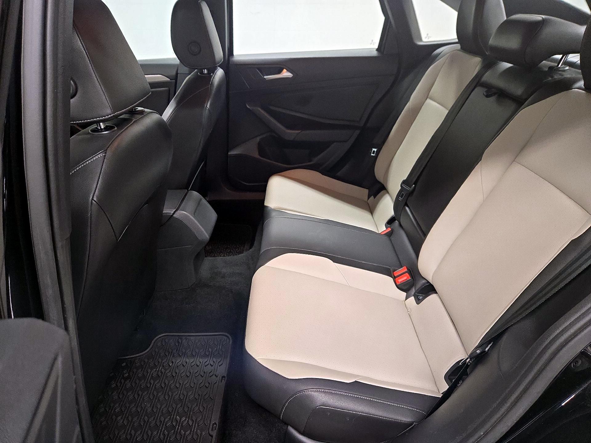 Thumbnail: 2019 Volkswagen Jetta - 20