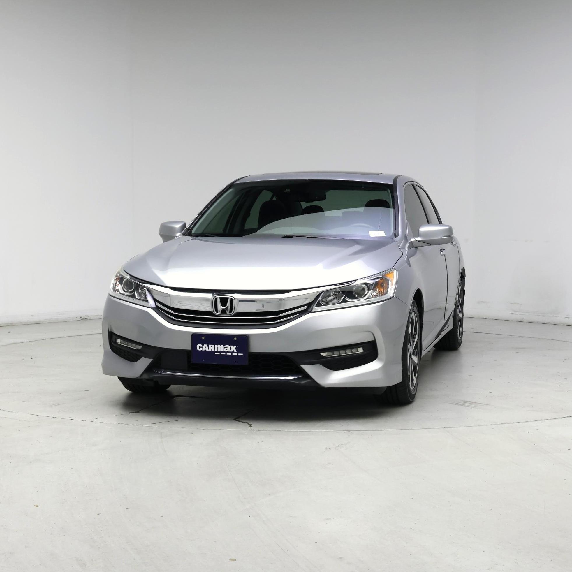 Thumbnail: 2017 Honda Accord - 4