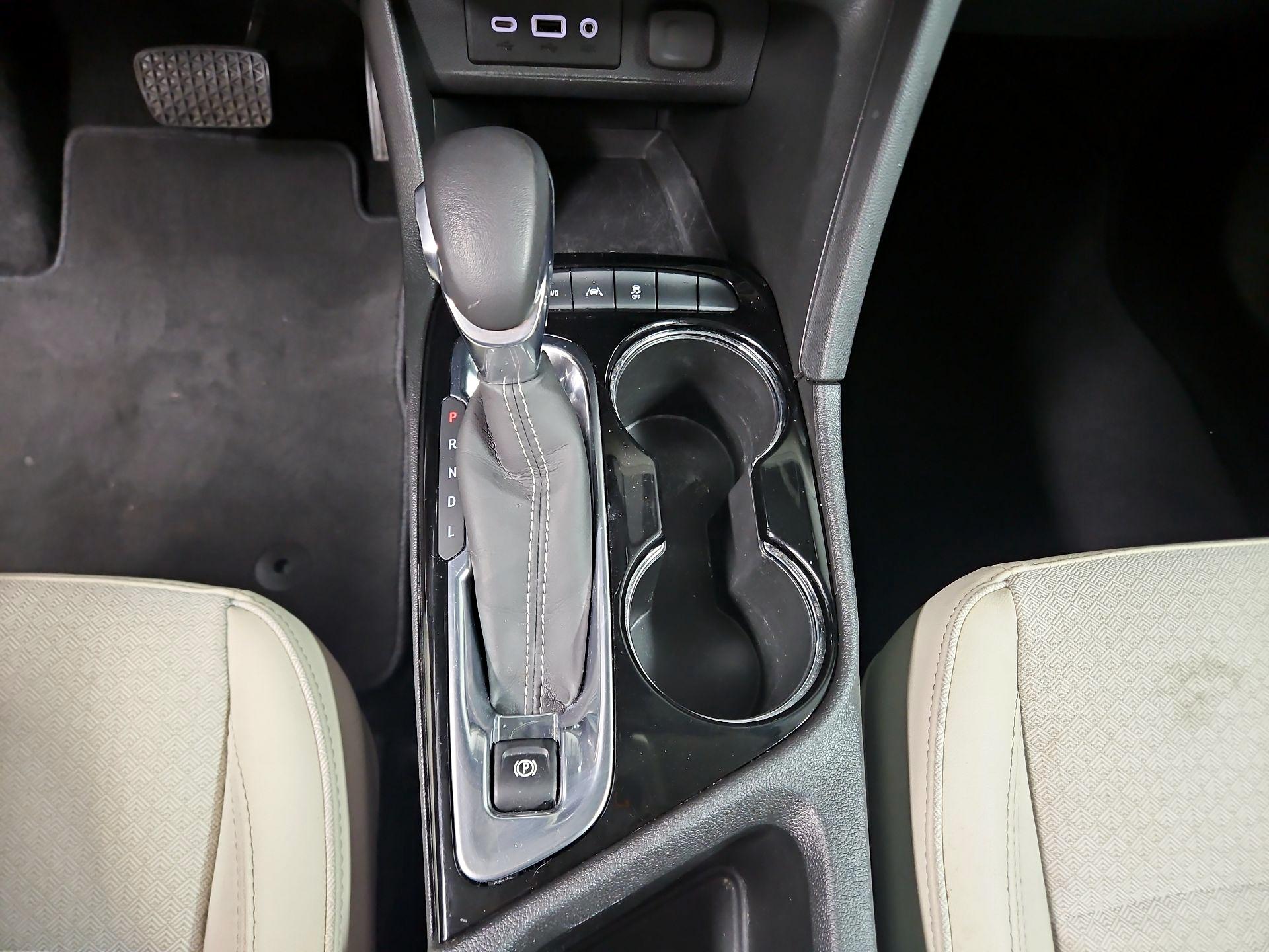 Thumbnail: 2021 Buick Encore GX - 17