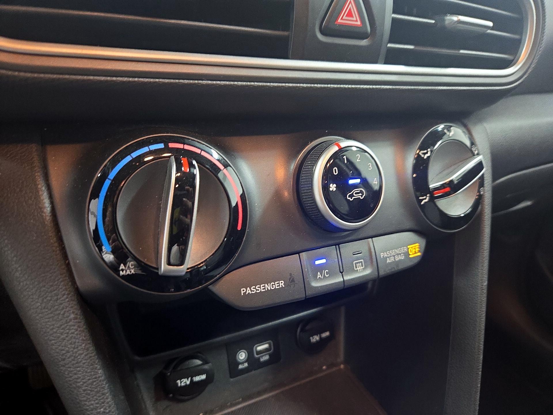 Thumbnail: 2018 Hyundai Kona - 16