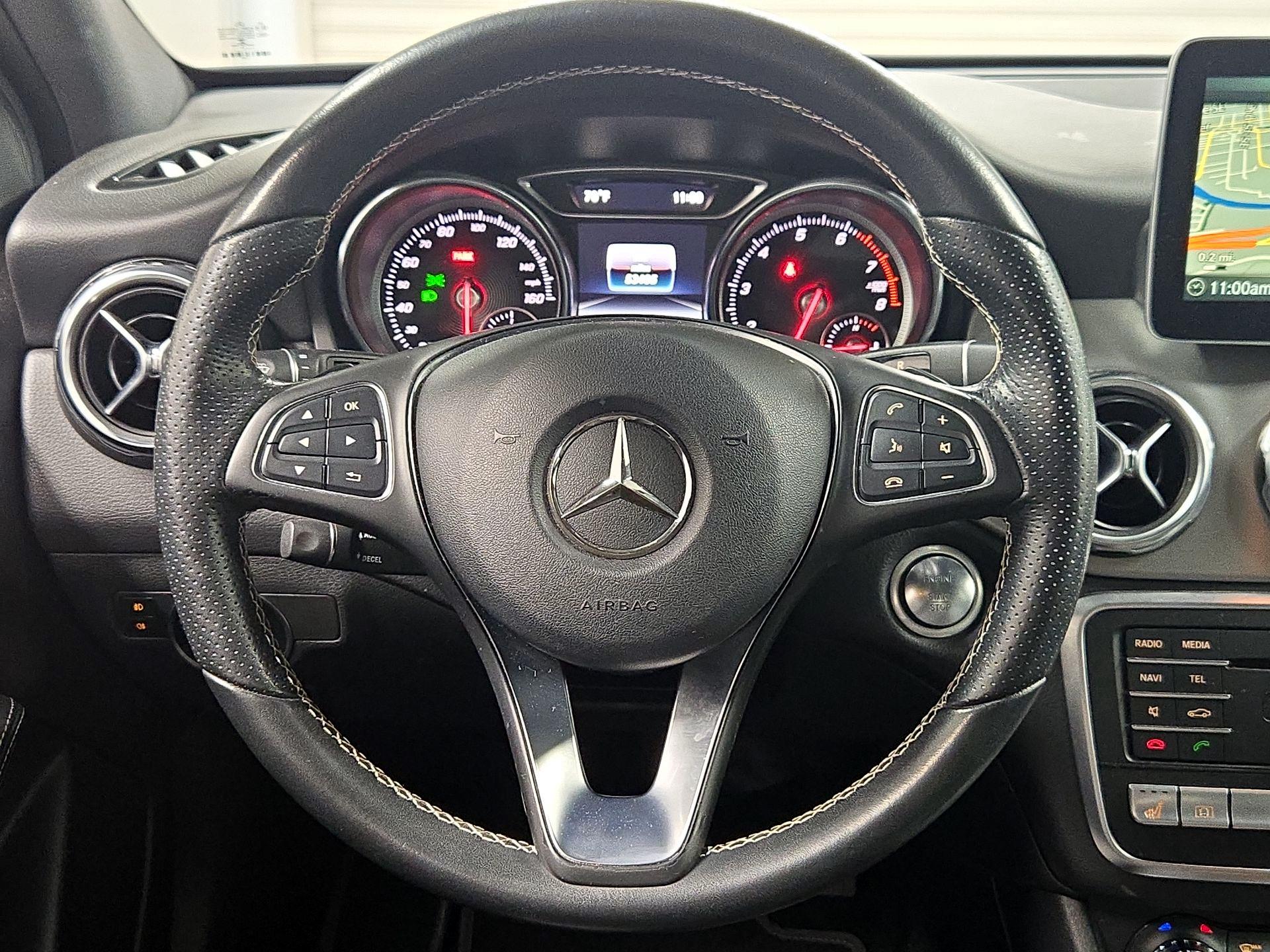 Thumbnail: 2018 Mercedes-Benz GLA - 10