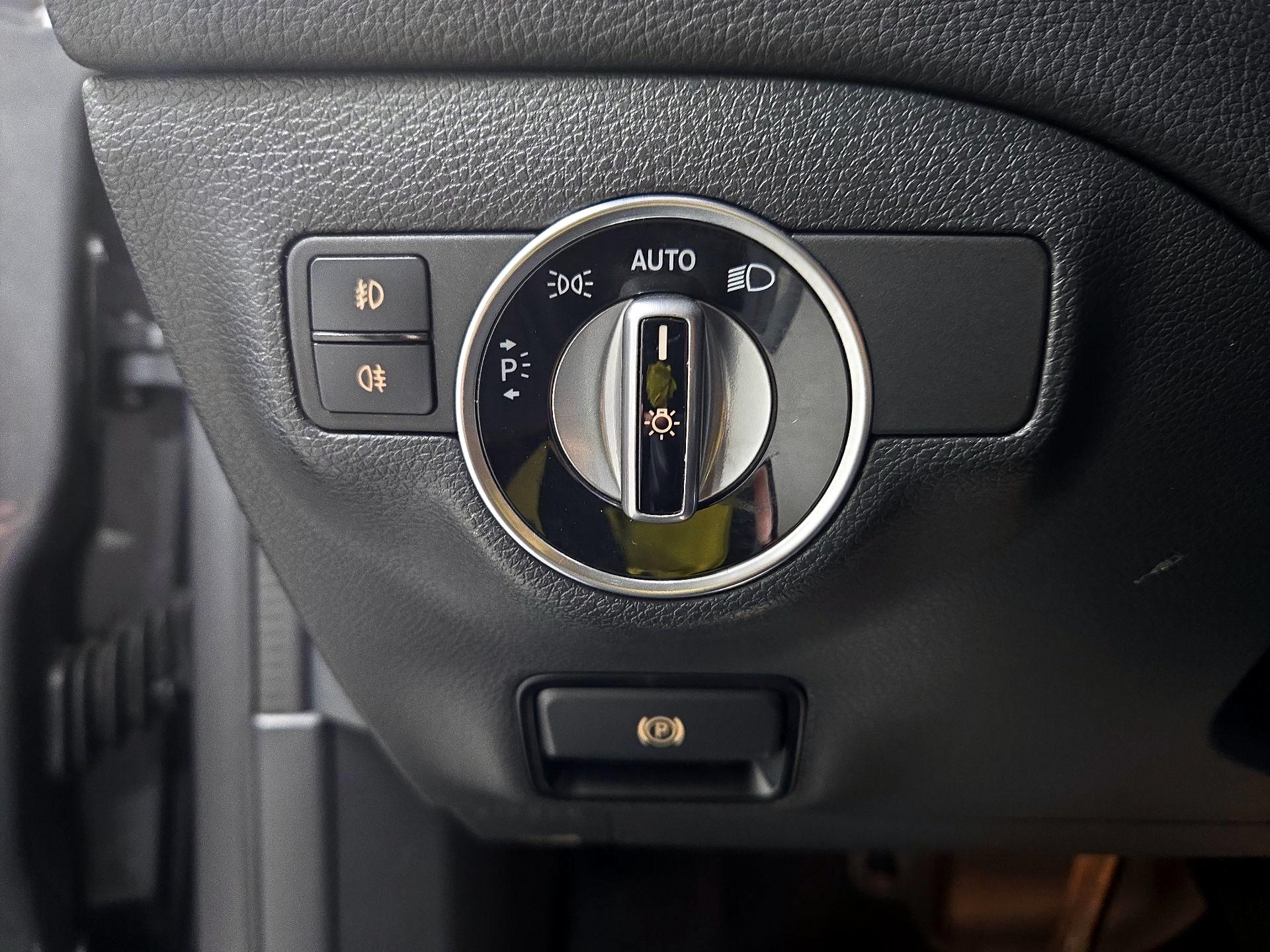 Thumbnail: 2018 Mercedes-Benz GLA - 13