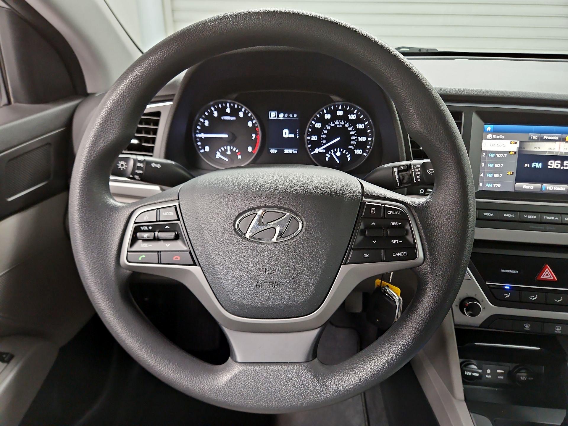 Thumbnail: 2018 Hyundai Elantra - 10