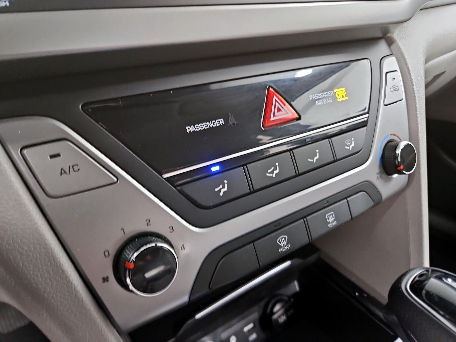 Thumbnail: 2018 Hyundai Elantra - 16