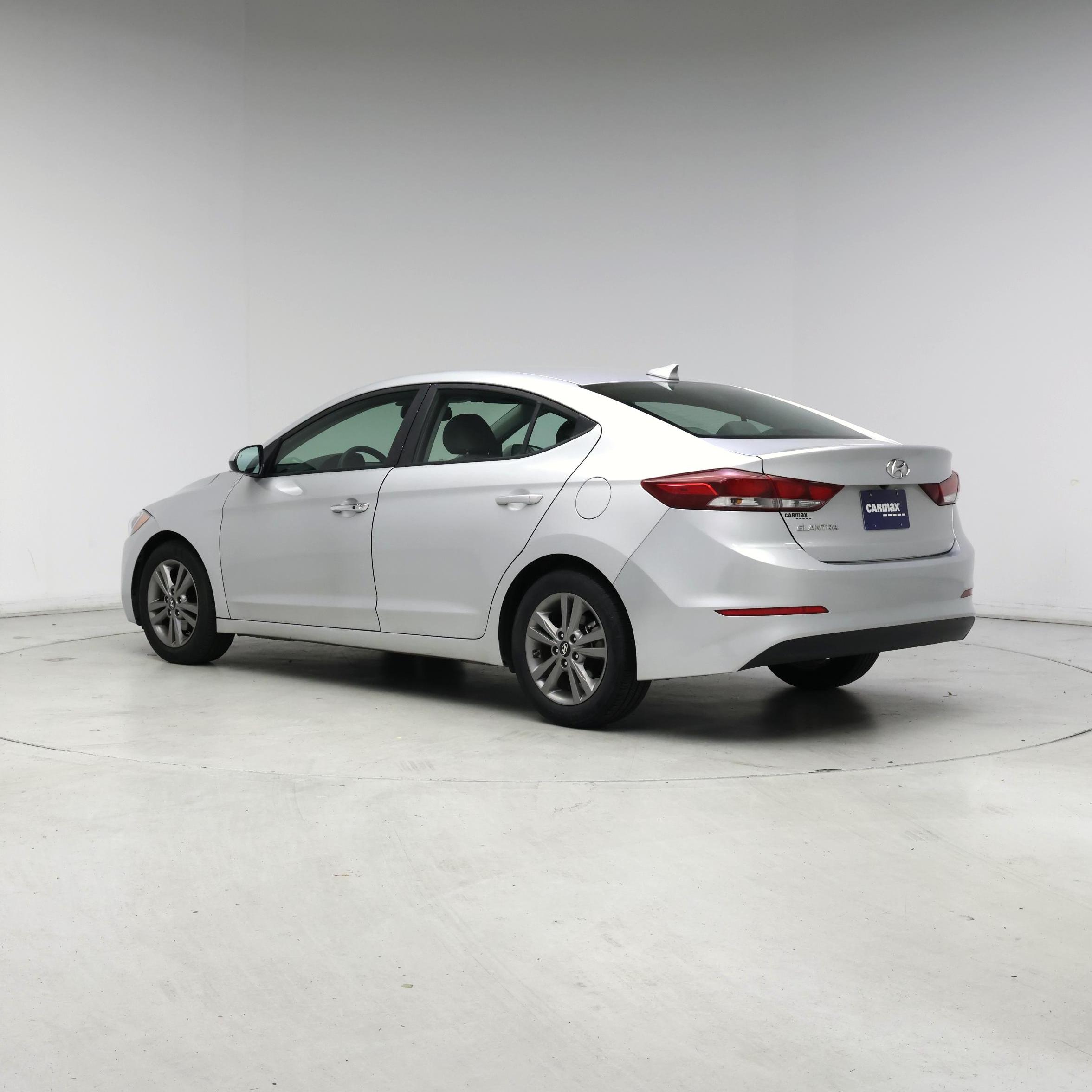 Thumbnail: 2018 Hyundai Elantra - 2