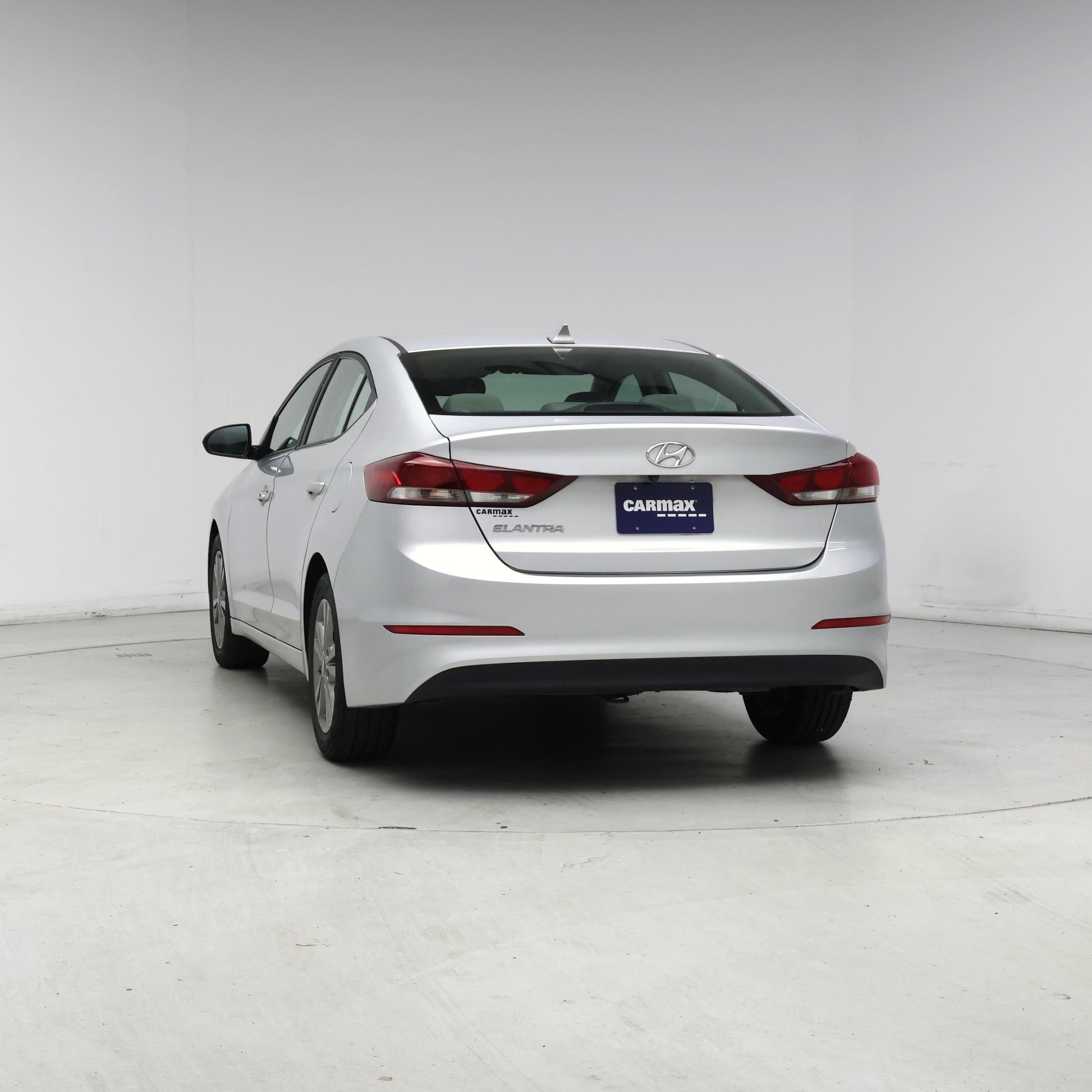 Thumbnail: 2018 Hyundai Elantra - 6