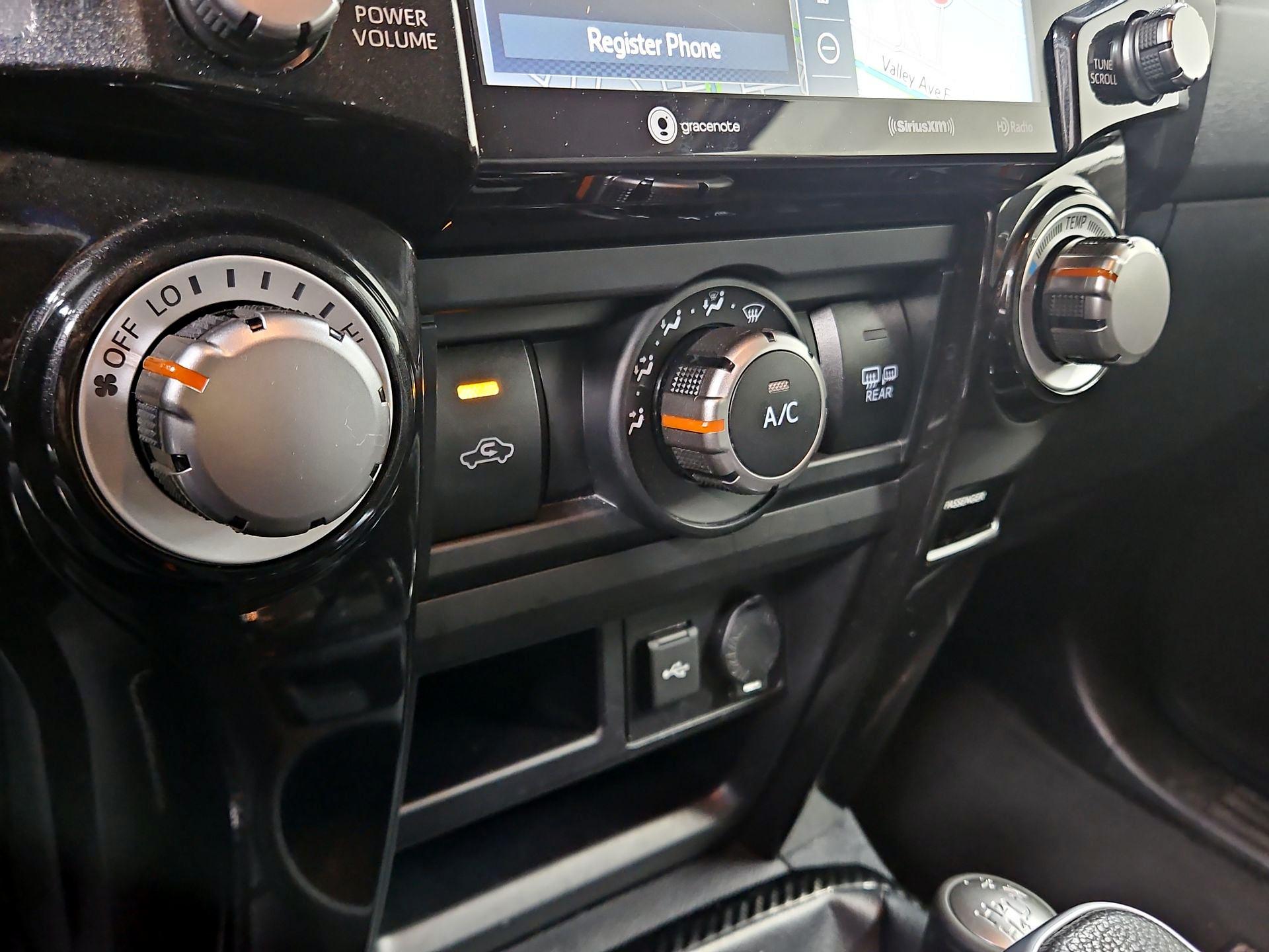 Thumbnail: 2023 Toyota 4Runner - 17