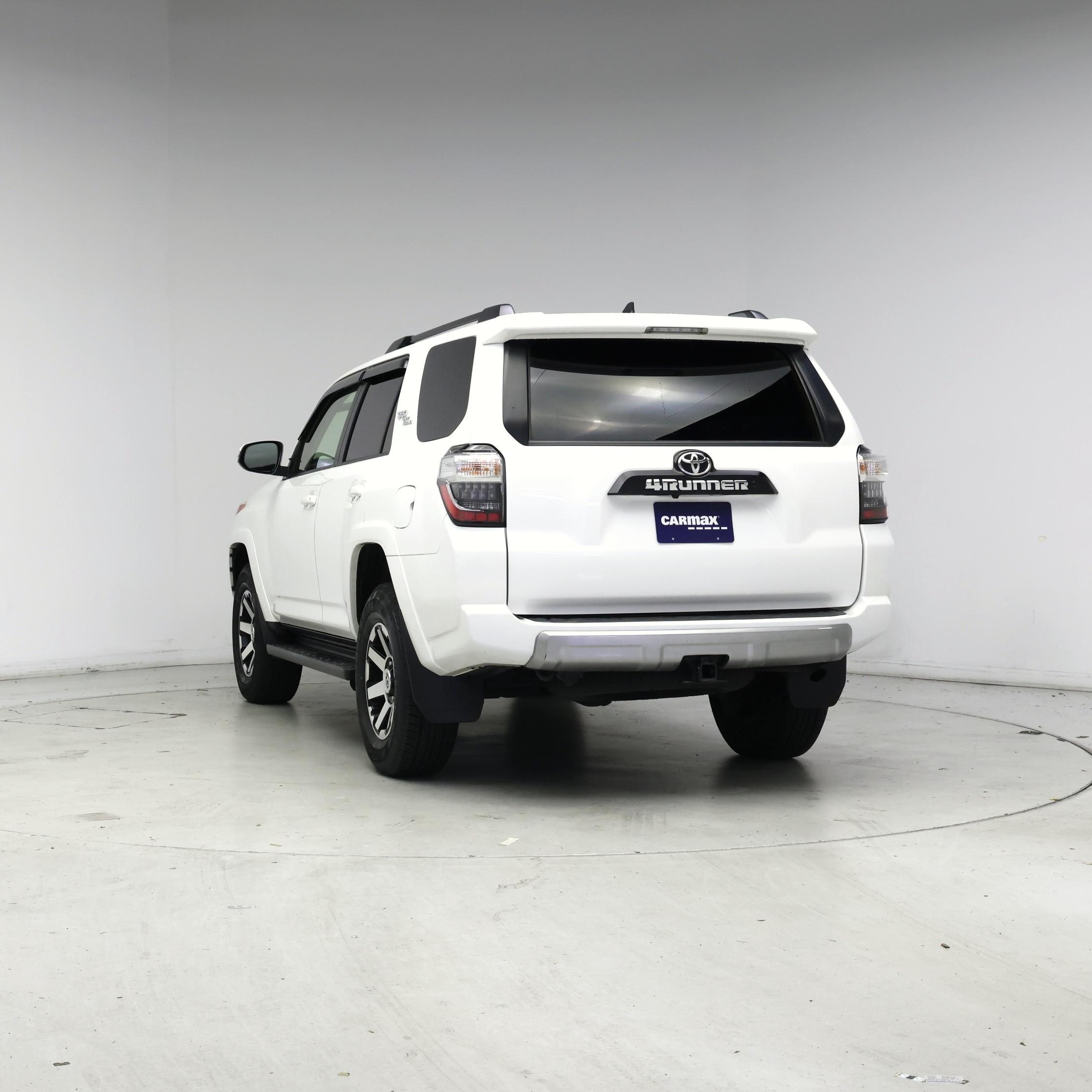 Thumbnail: 2023 Toyota 4Runner - 6