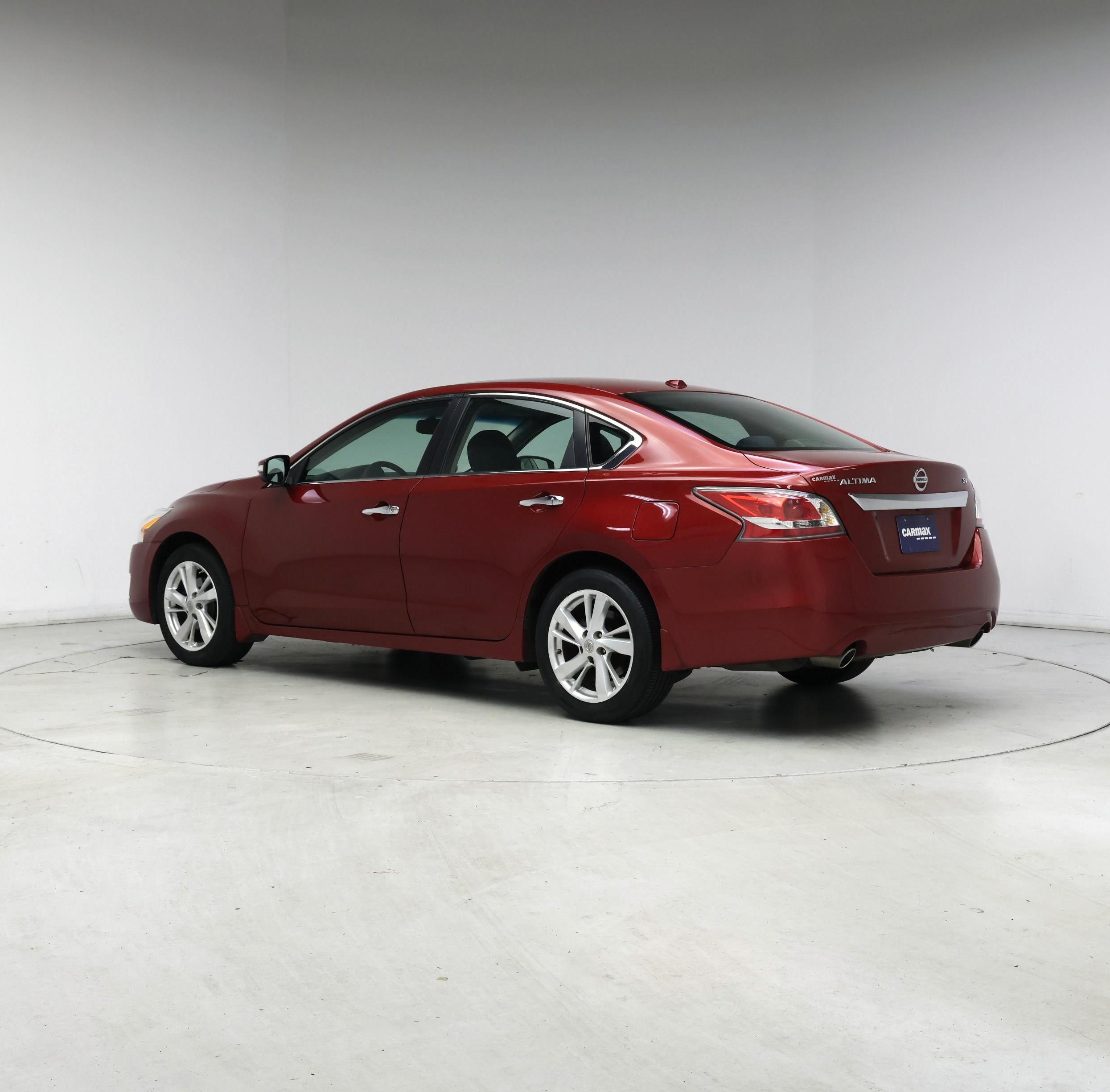 Thumbnail: 2015 Nissan Altima - 2