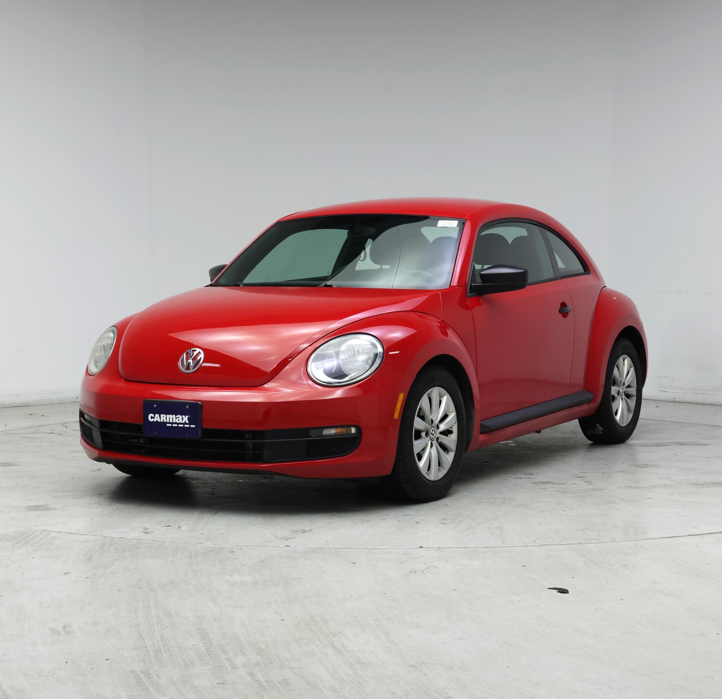Thumbnail: 2015 Volkswagen Beetle - 4