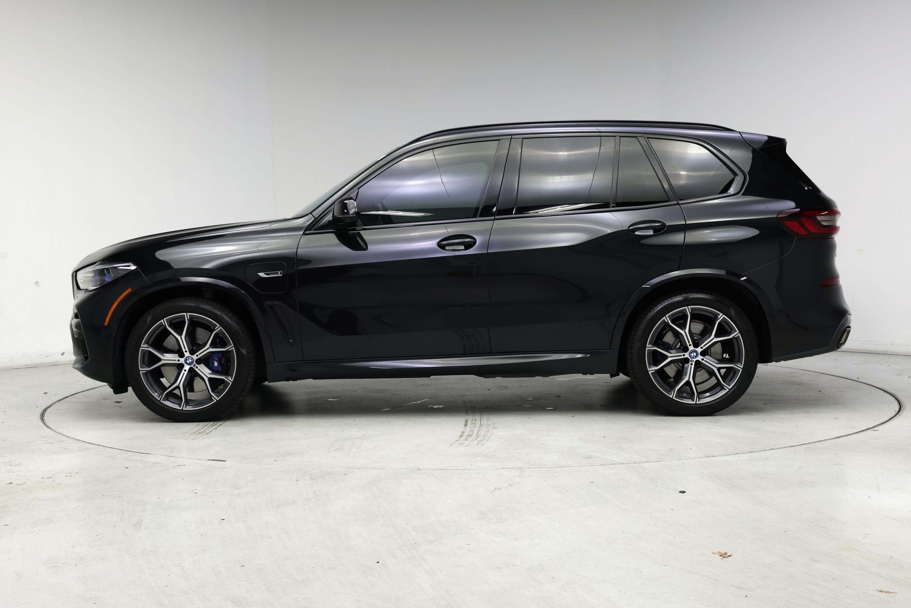 Thumbnail: 2023 BMW X5 - 3