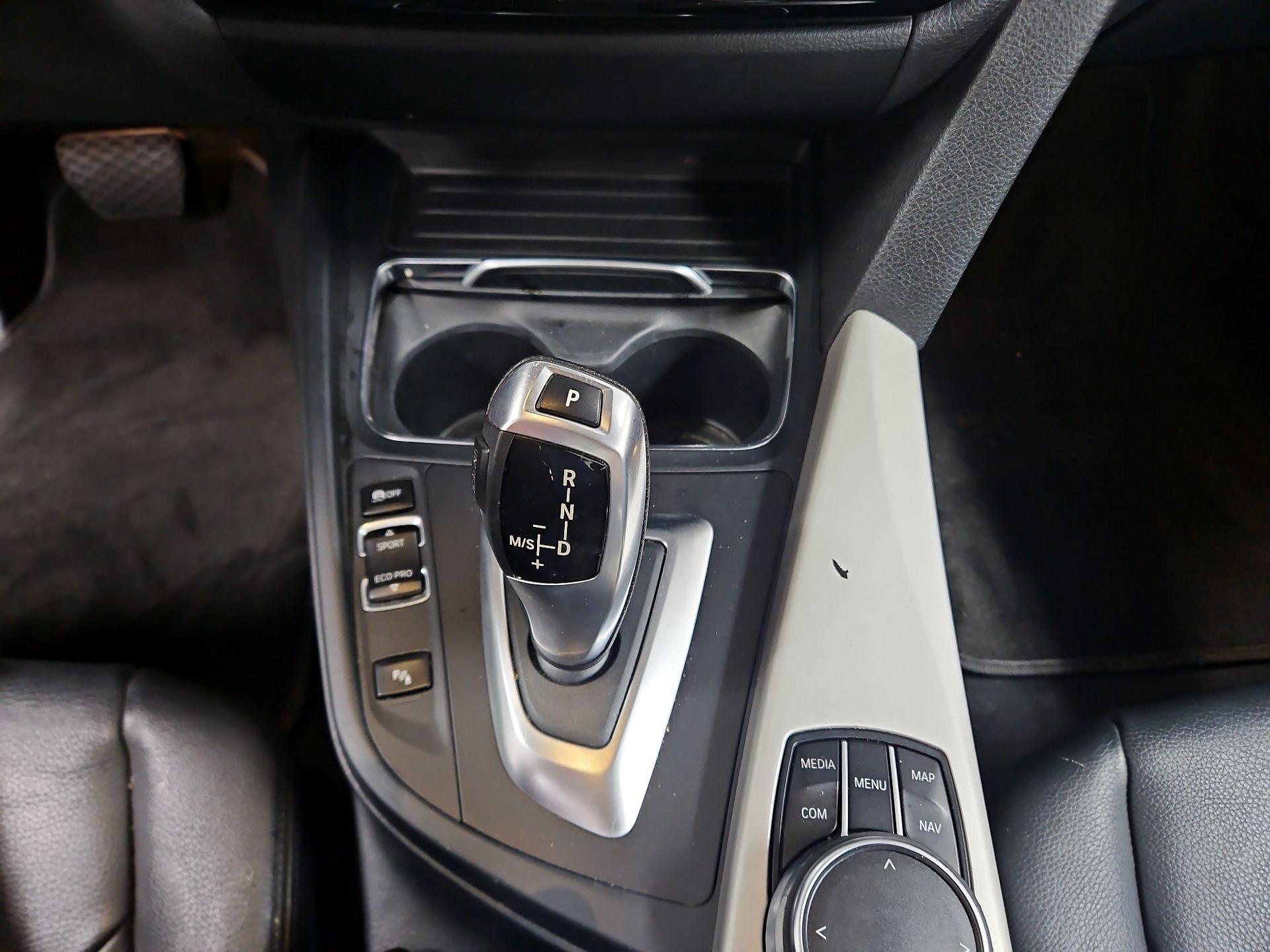 Thumbnail: 2017 BMW 3 Series - 18