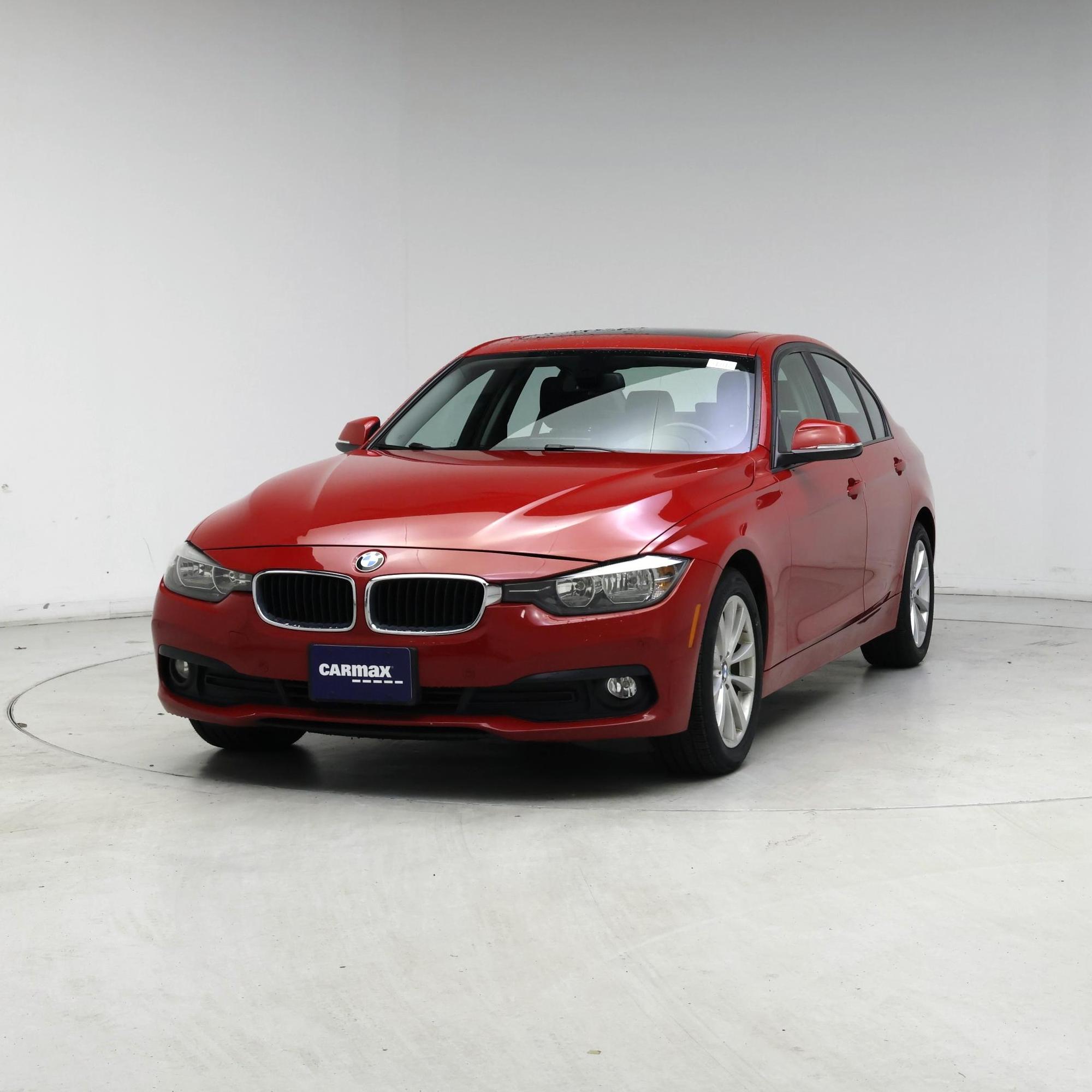 Thumbnail: 2017 BMW 3 Series - 4