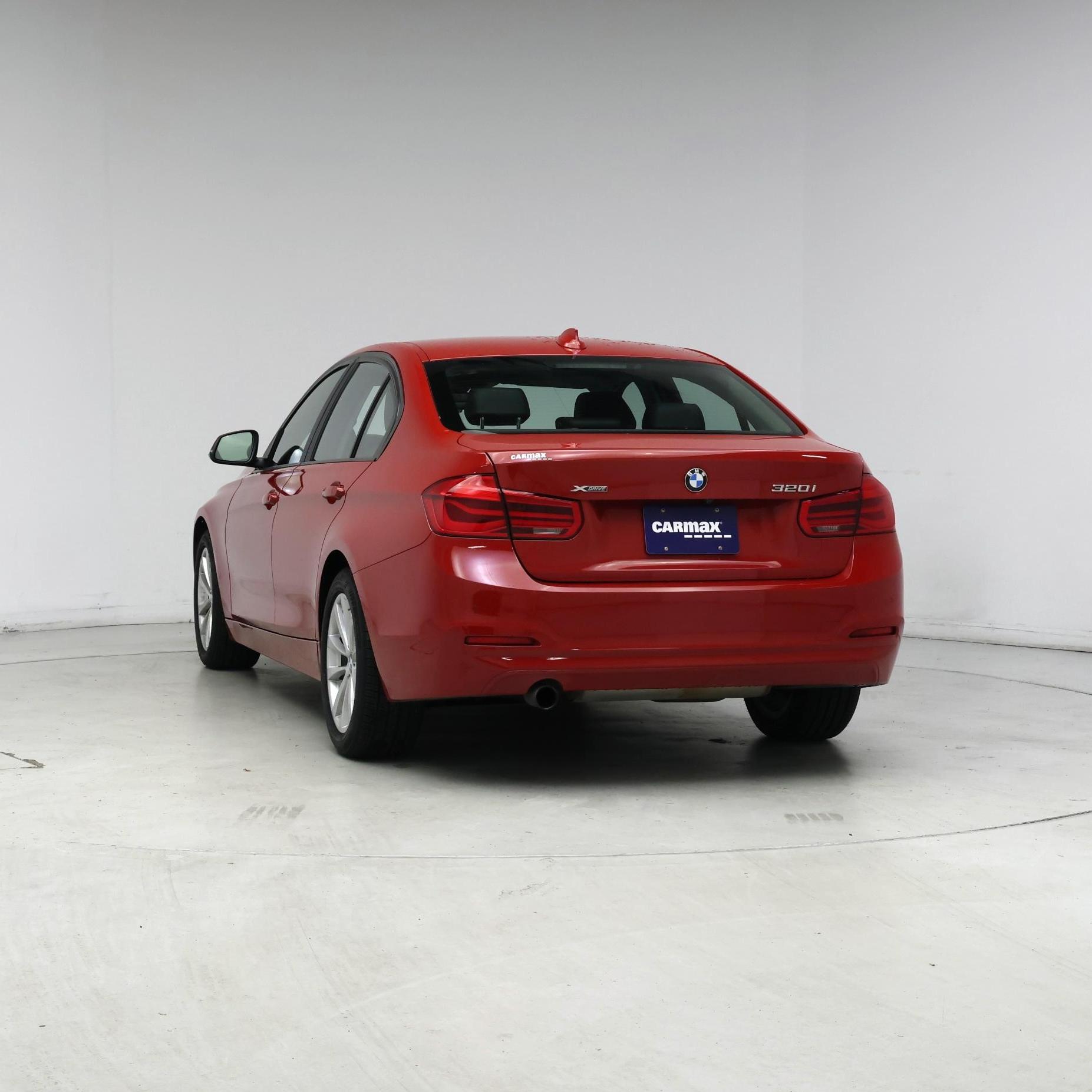 Thumbnail: 2017 BMW 3 Series - 6