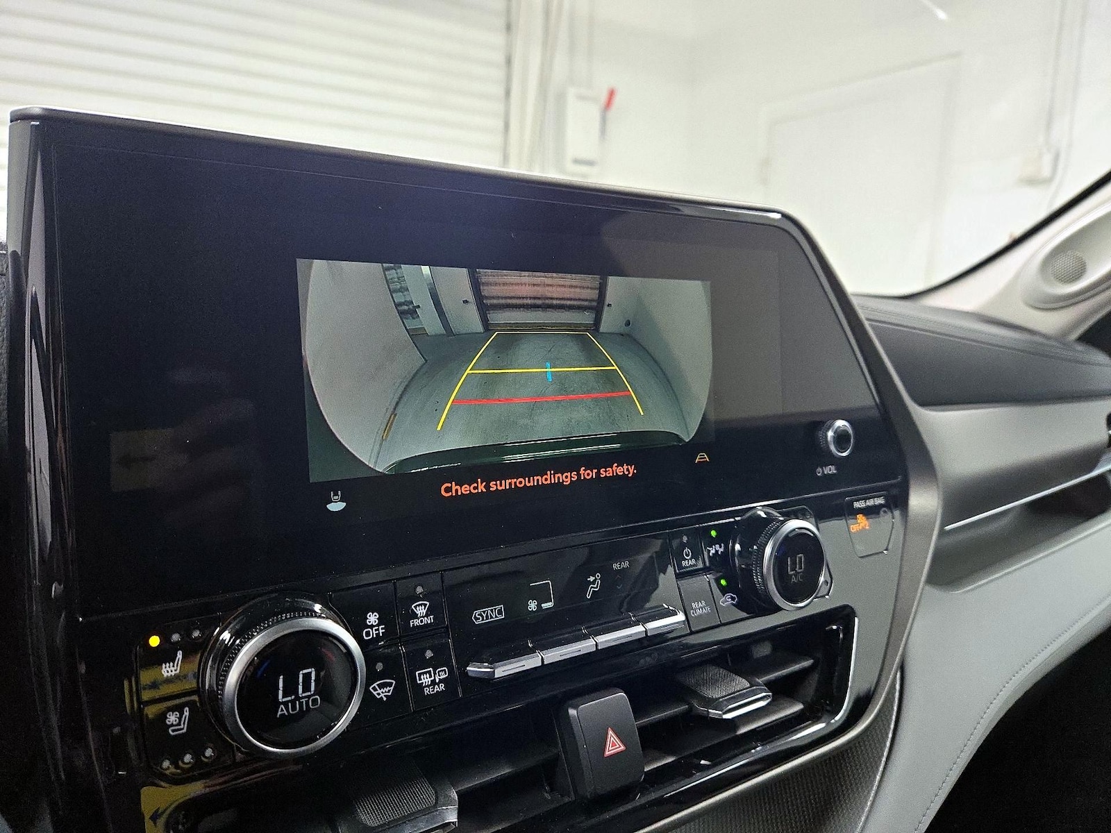 2023 Toyota Highlander Limited - Photo 15