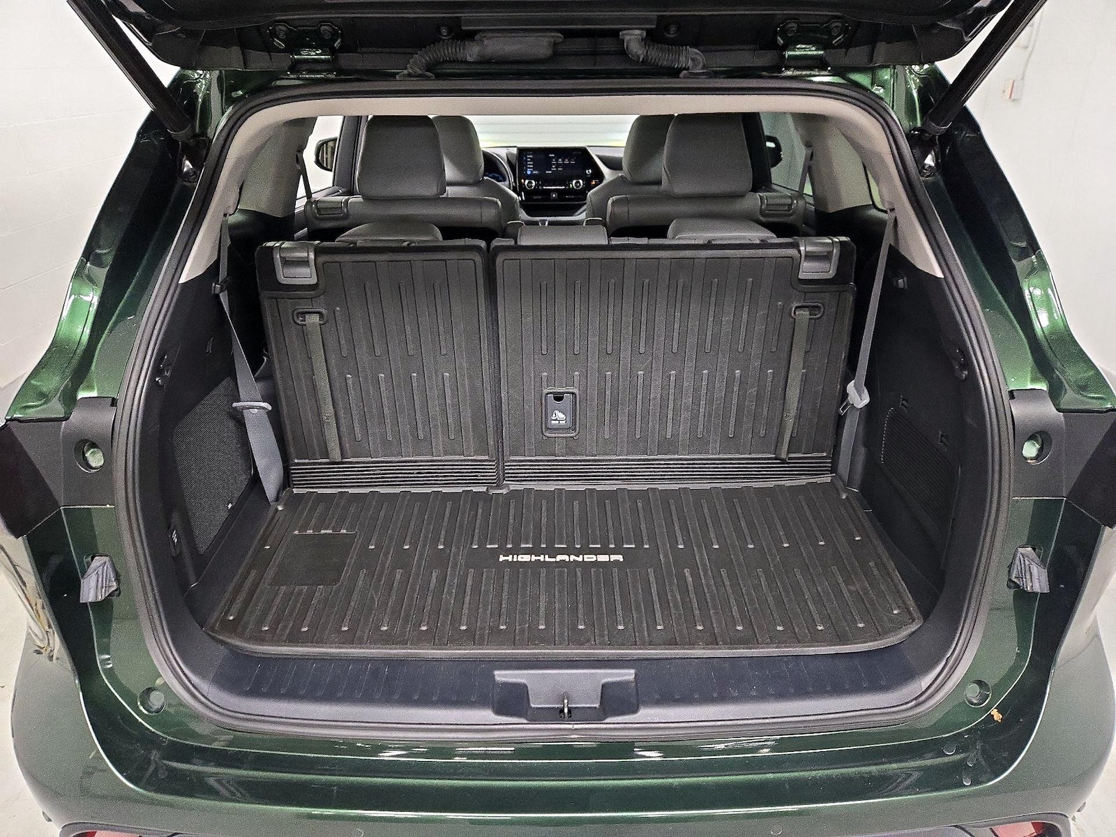 2023 Toyota Highlander Limited - Photo 23