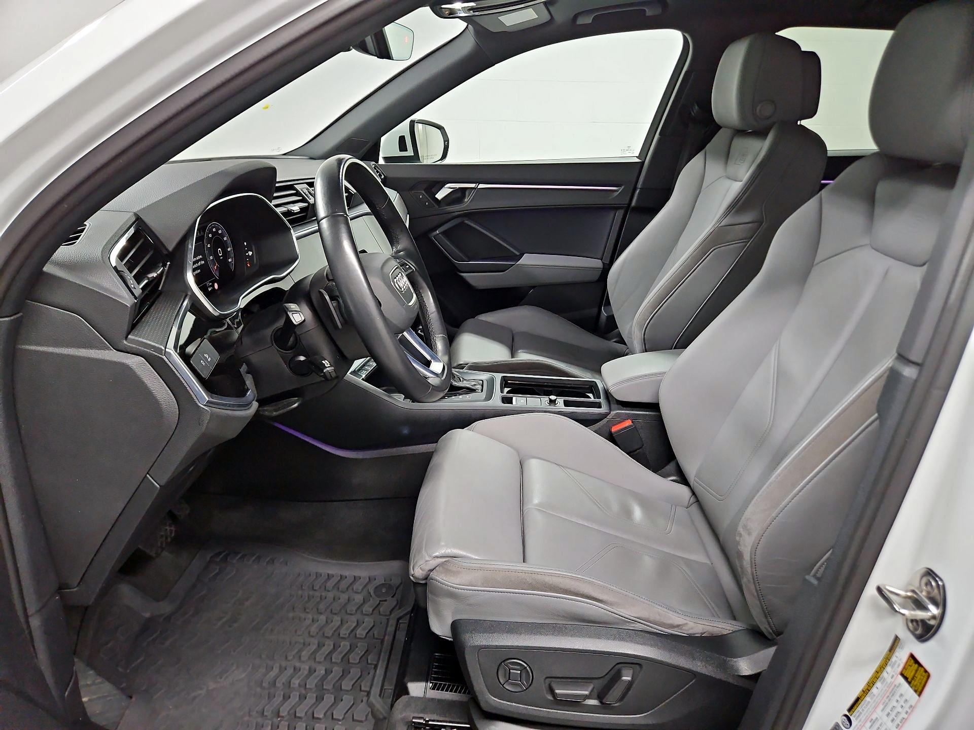 Thumbnail: 2021 Audi Q3 - 11