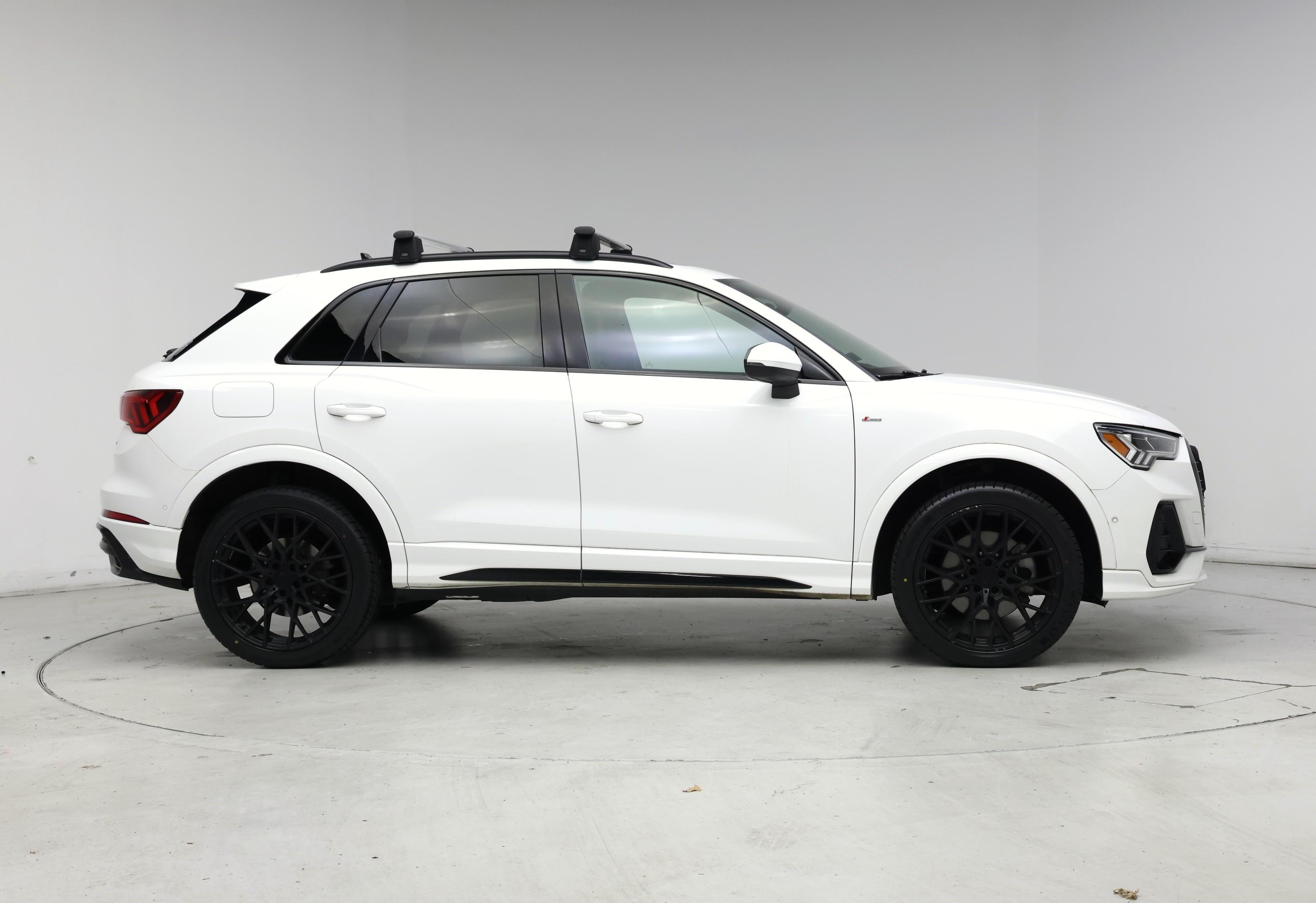 Thumbnail: 2021 Audi Q3 - 7