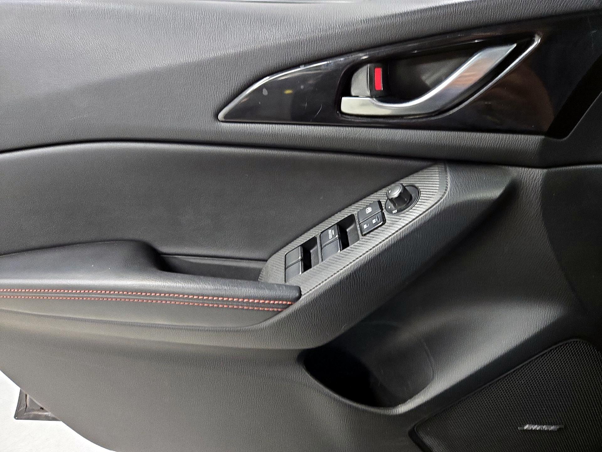 Thumbnail: 2015 Mazda Mazda3 - 12