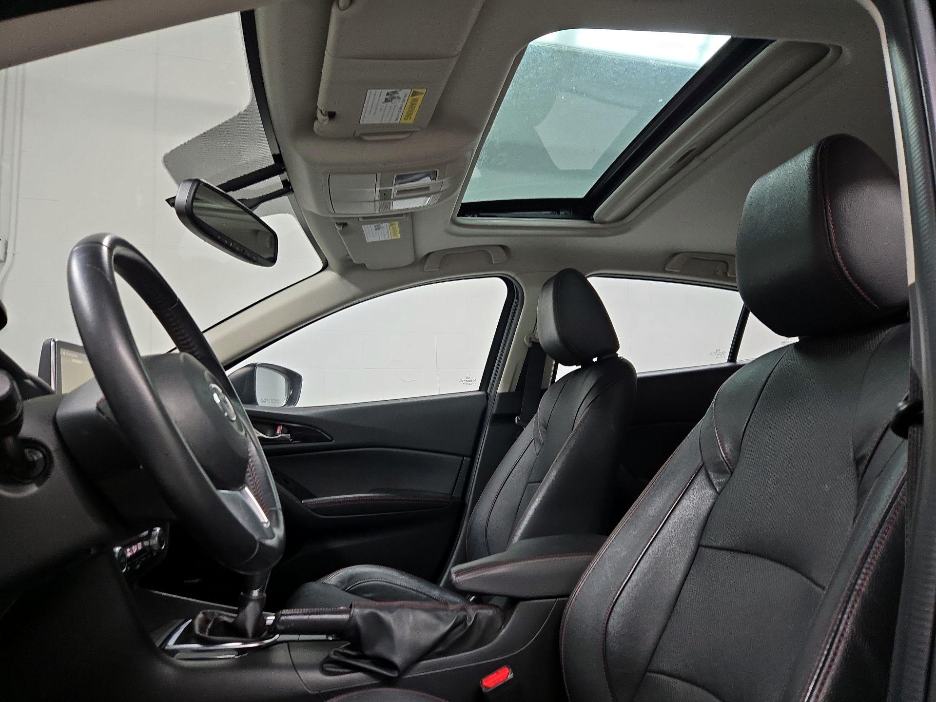 Thumbnail: 2015 Mazda Mazda3 - 20