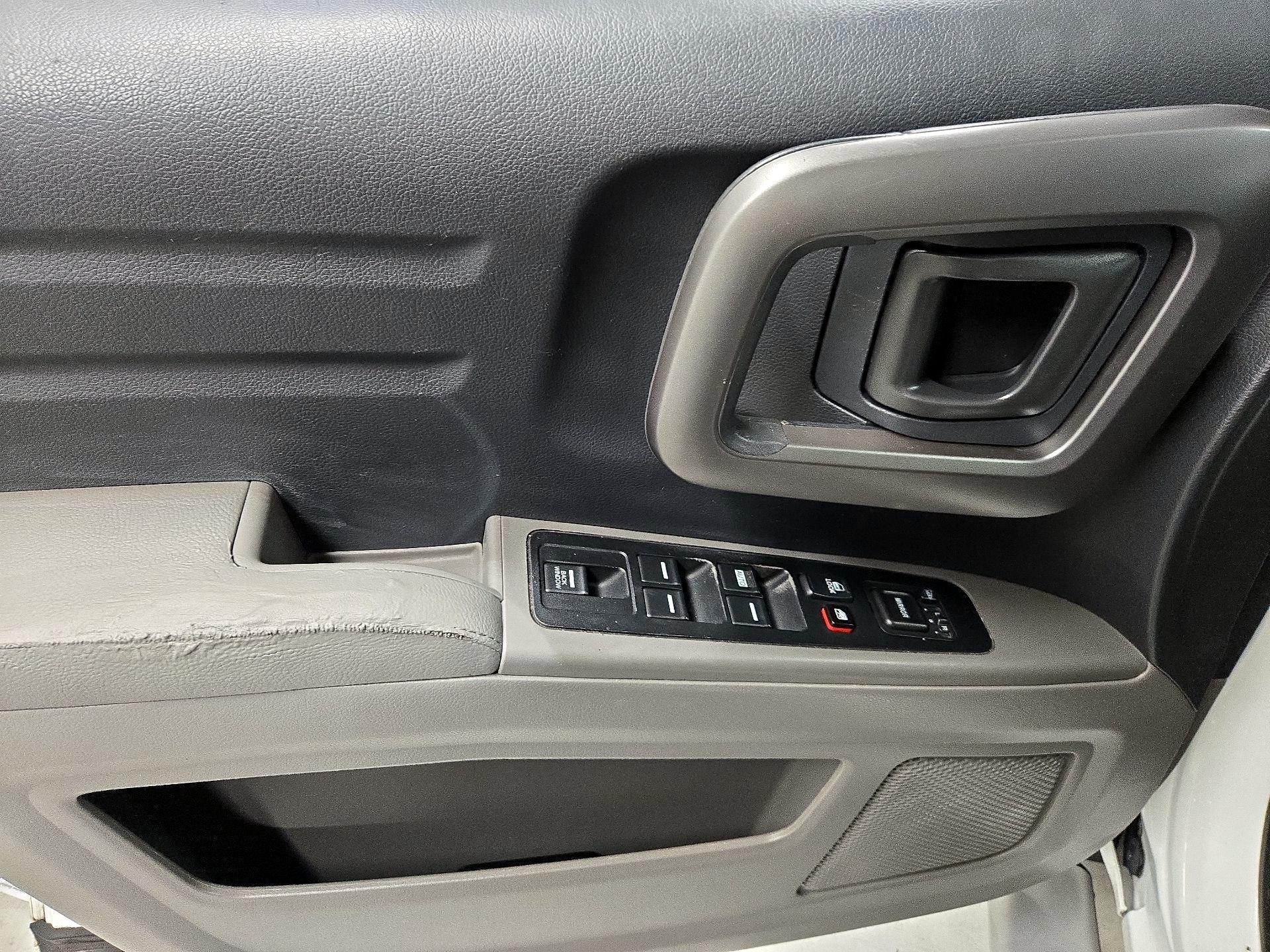 Thumbnail: 2014 Honda Ridgeline - 12