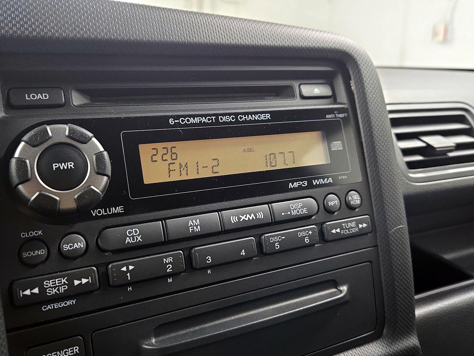 Thumbnail: 2014 Honda Ridgeline - 15