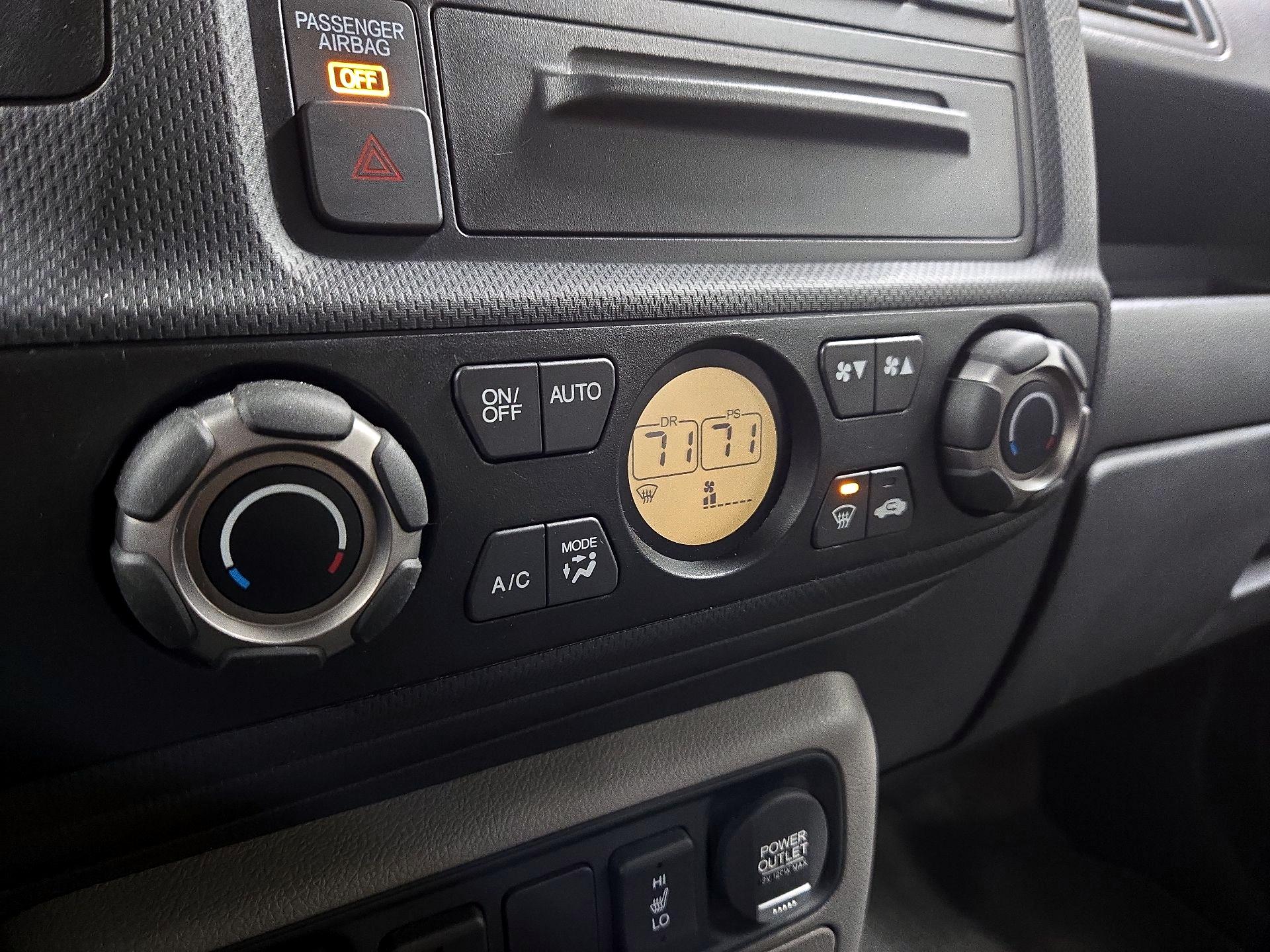 Thumbnail: 2014 Honda Ridgeline - 16