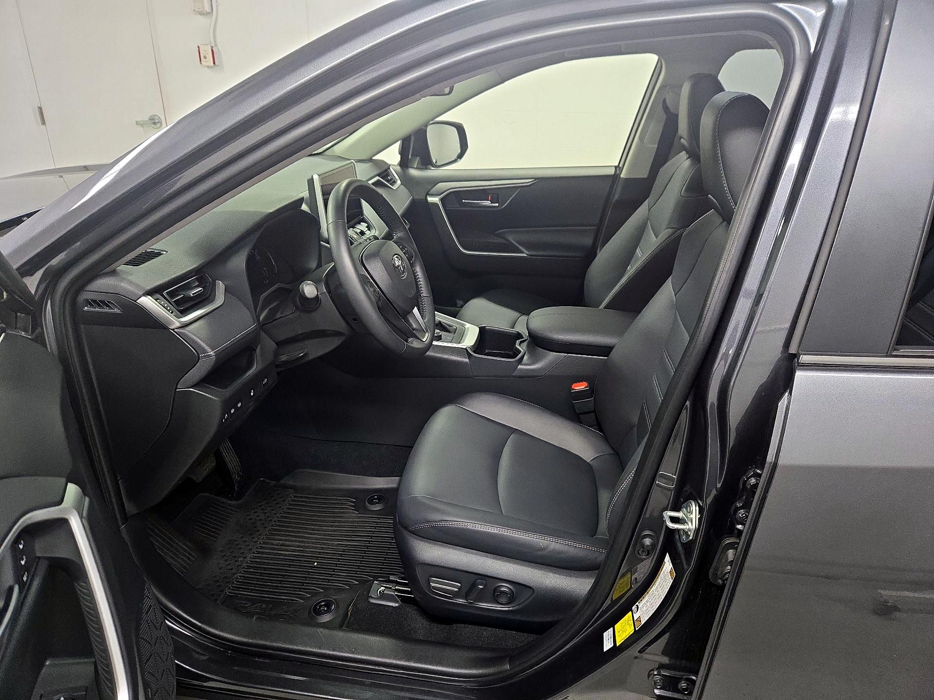 Thumbnail: 2024 Toyota RAV4 - 11