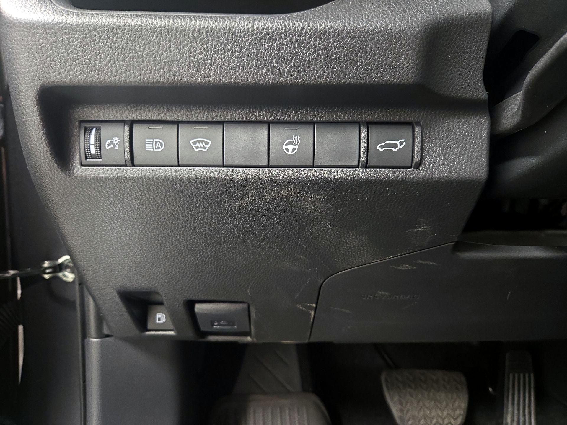 Thumbnail: 2024 Toyota RAV4 - 13