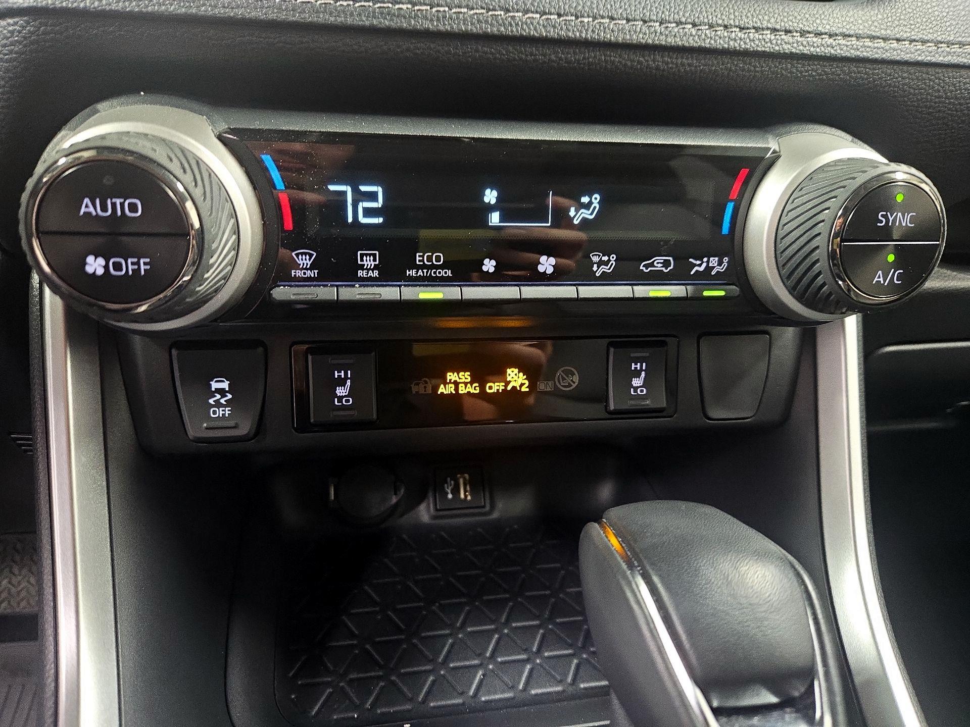 Thumbnail: 2024 Toyota RAV4 - 16