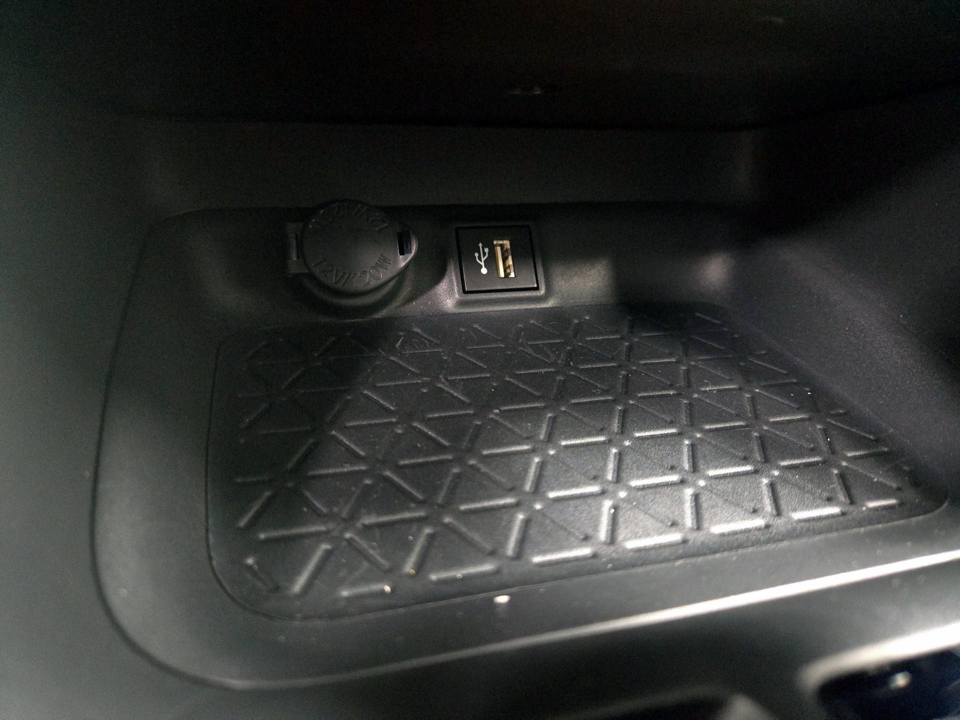 Thumbnail: 2024 Toyota RAV4 - 18