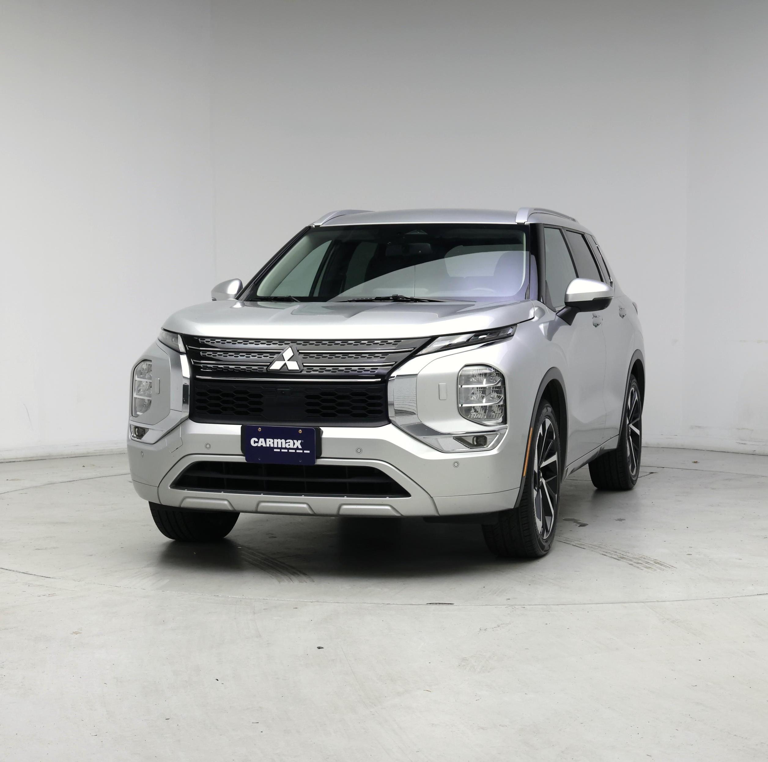 Thumbnail: 2022 Mitsubishi Outlander - 4