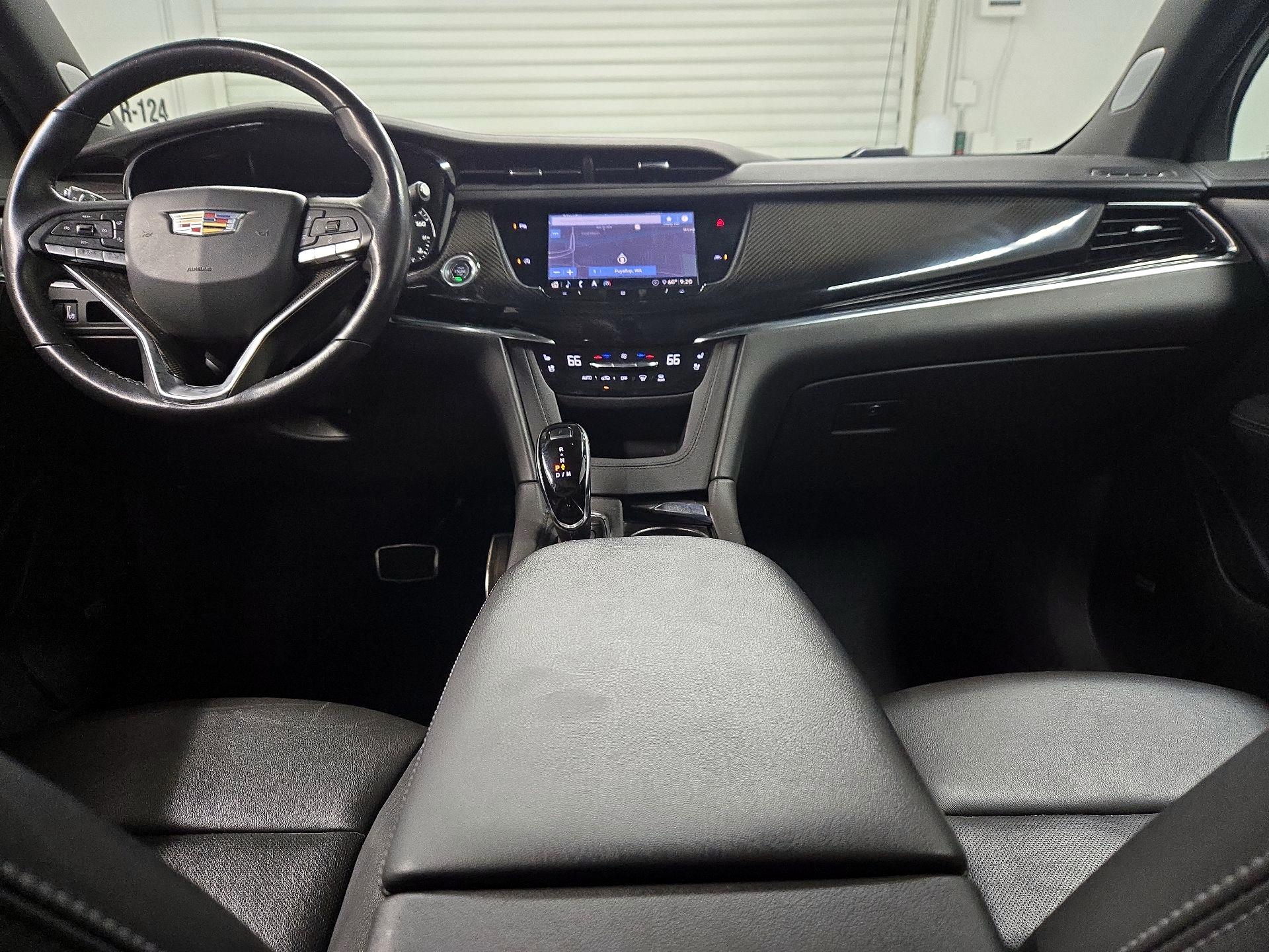 Thumbnail: 2020 Cadillac XT6 - 9