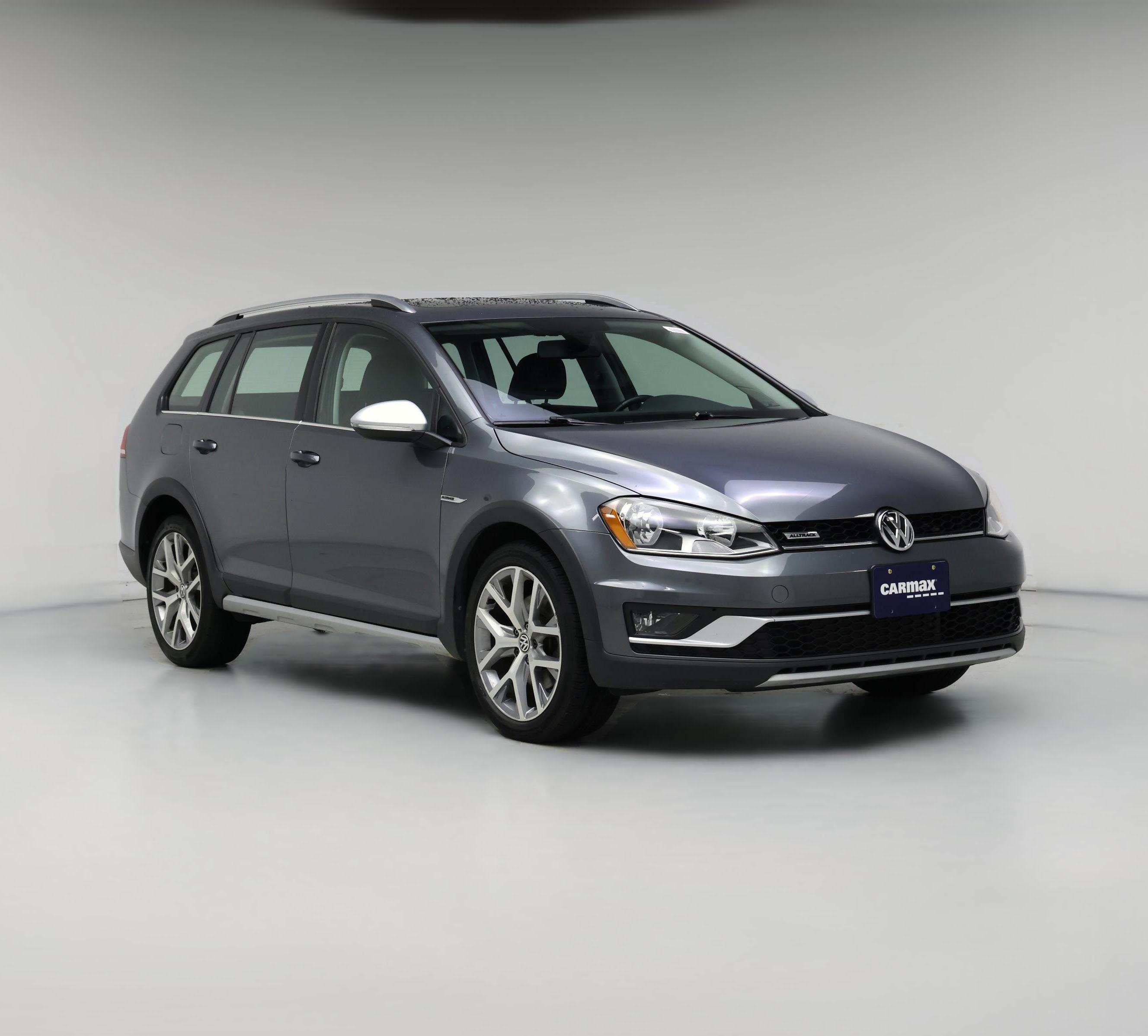 Thumbnail: 2017 Volkswagen Golf - 1