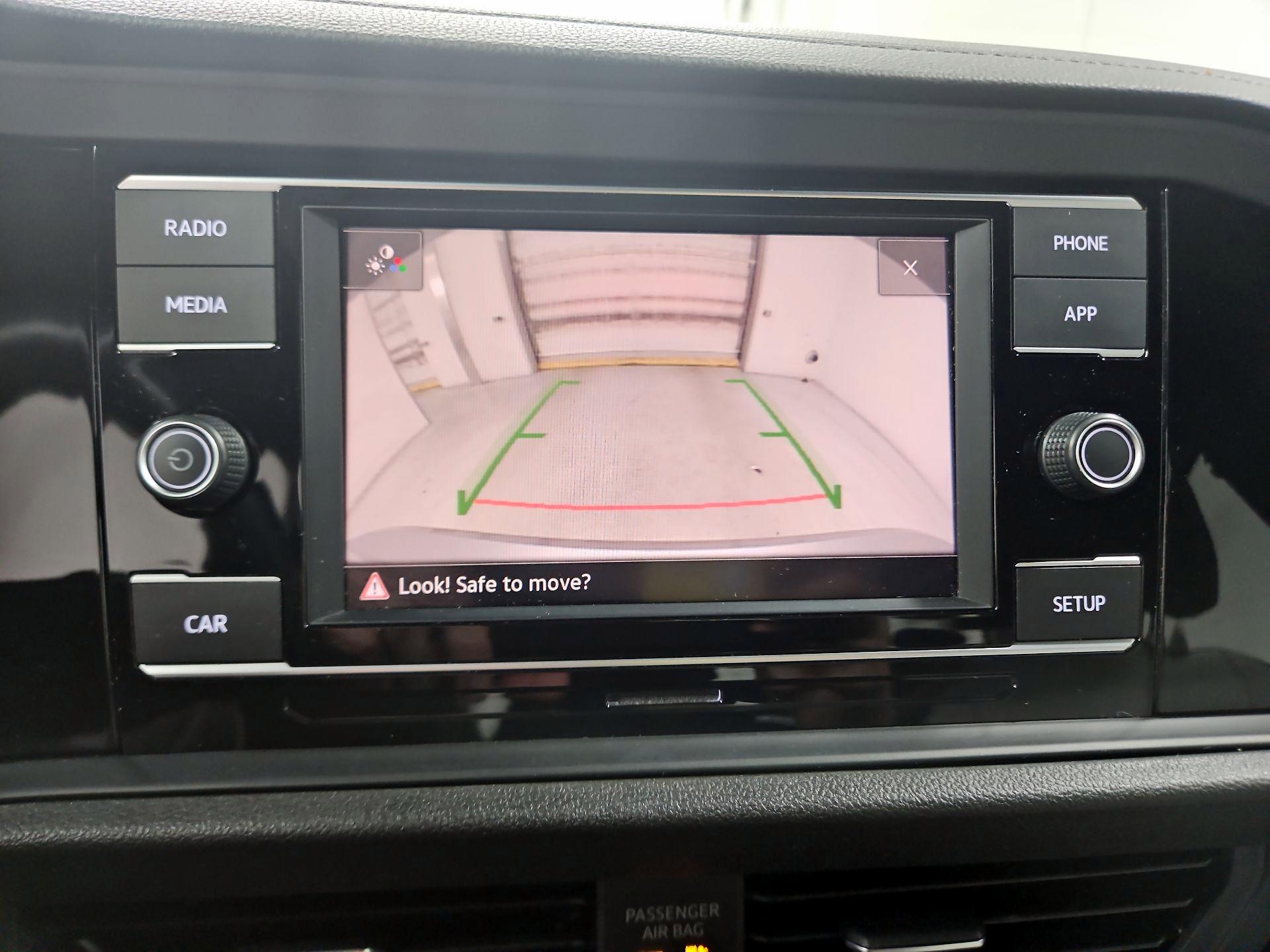 Thumbnail: 2019 Volkswagen Jetta - 14