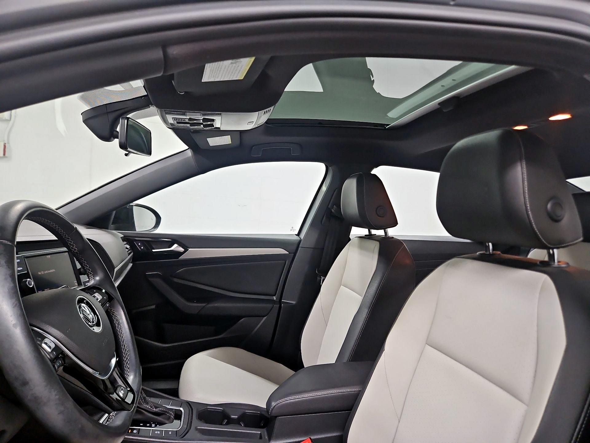 Thumbnail: 2019 Volkswagen Jetta - 19