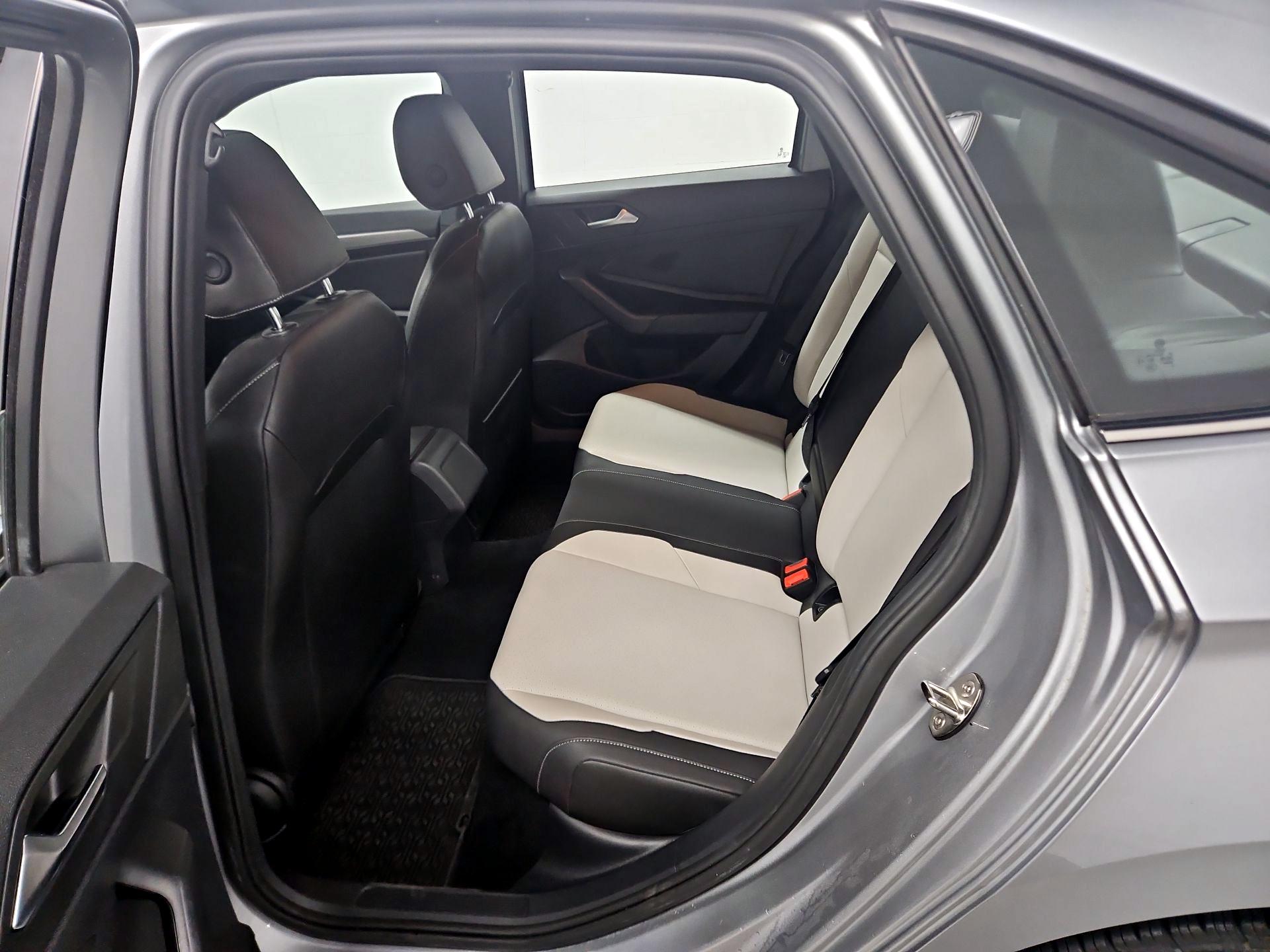 Thumbnail: 2019 Volkswagen Jetta - 20