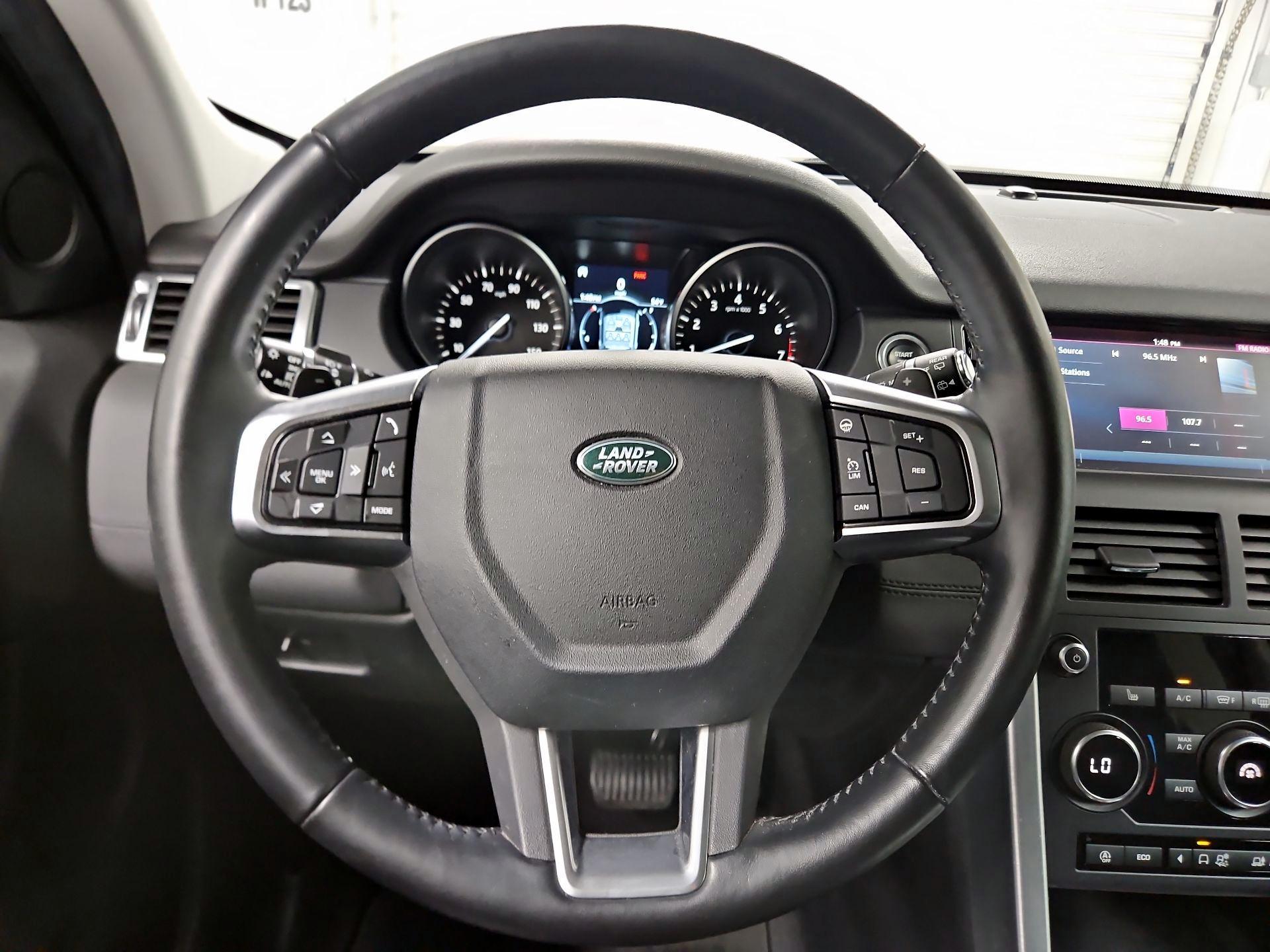 Thumbnail: 2018 Land Rover Discovery Sport - 10