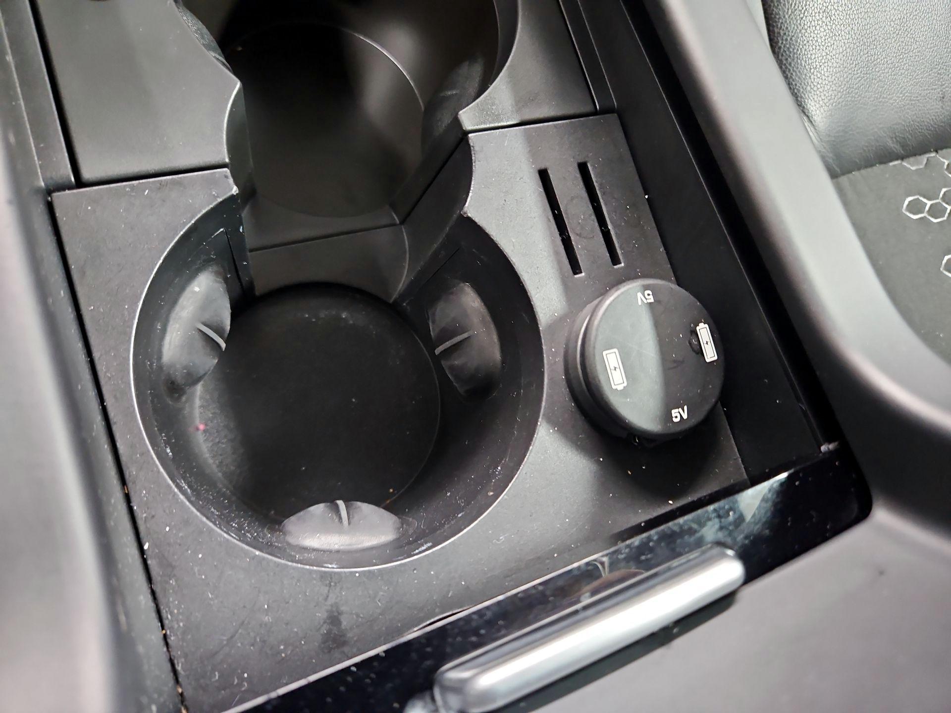 Thumbnail: 2018 Land Rover Discovery Sport - 18