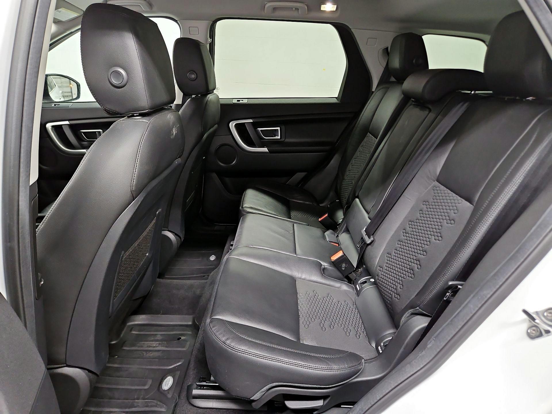 Thumbnail: 2018 Land Rover Discovery Sport - 19