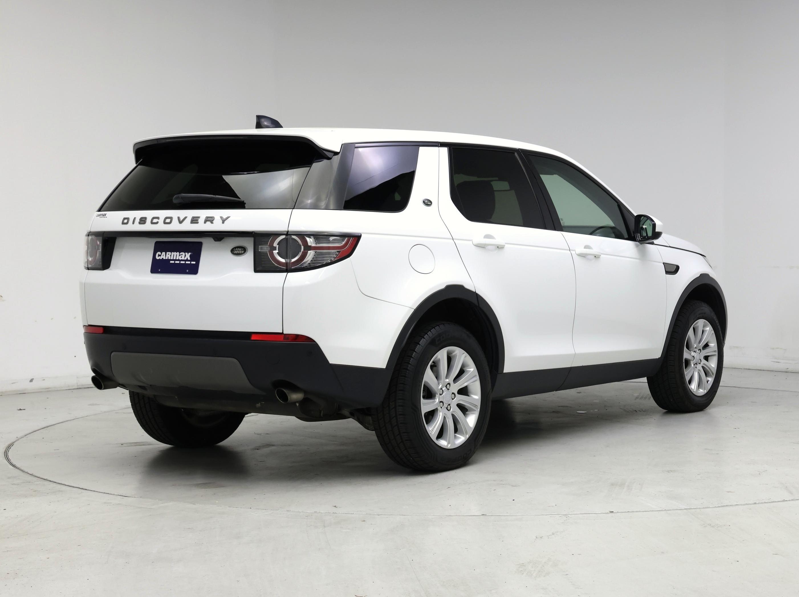 Thumbnail: 2018 Land Rover Discovery Sport - 8