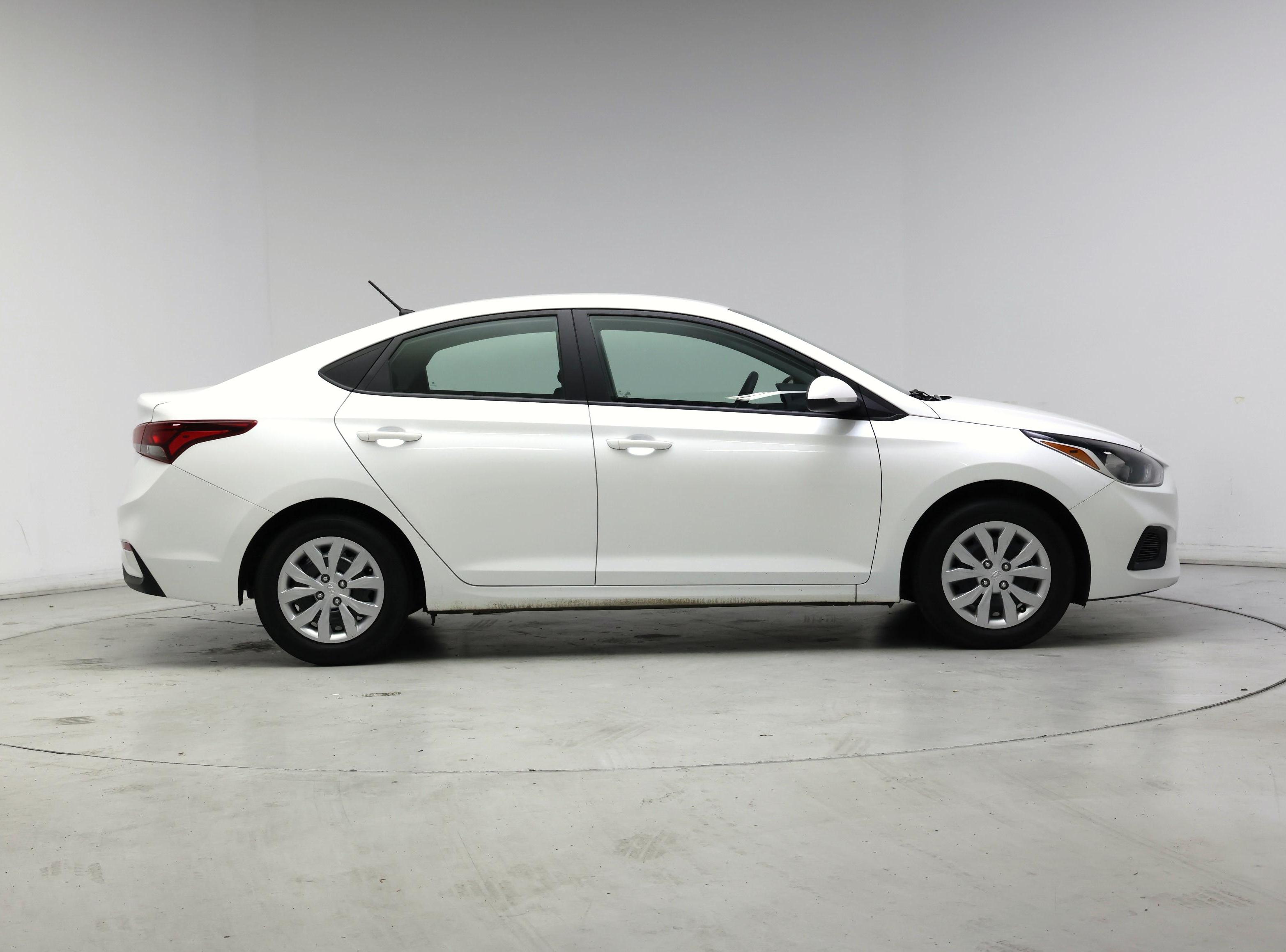 Thumbnail: 2022 Hyundai Accent - 7