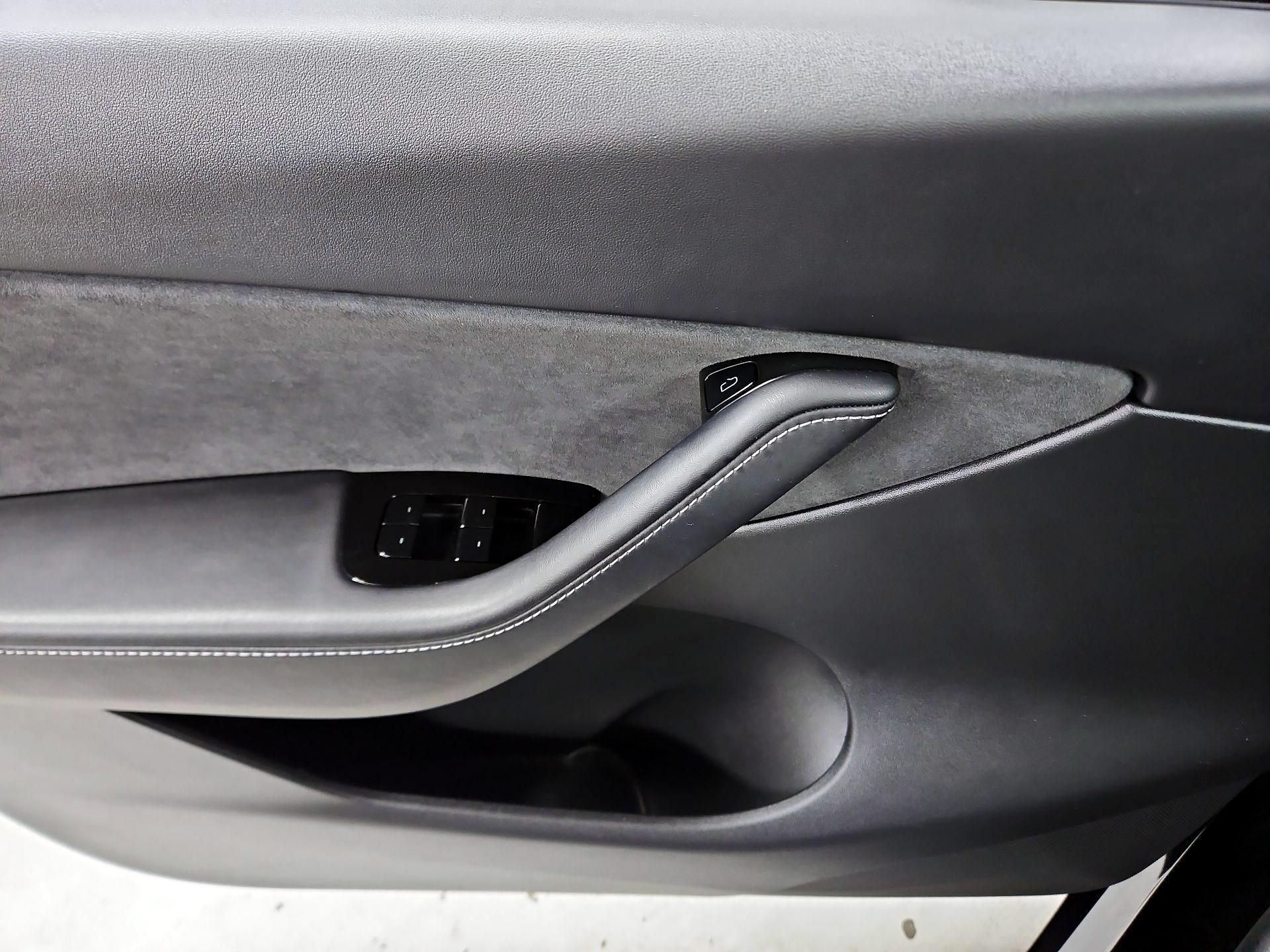 Thumbnail: 2021 Tesla Model Y - 12