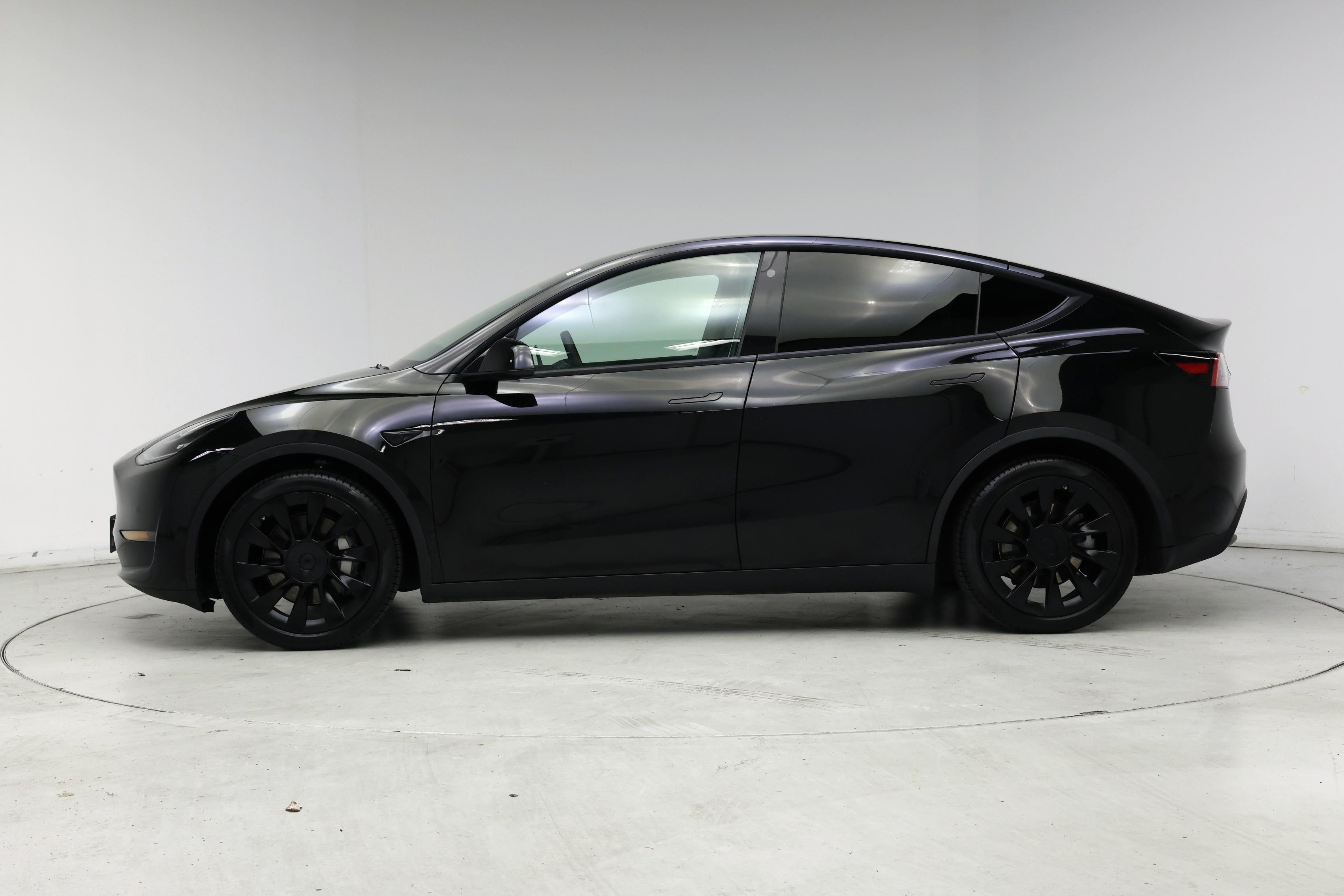Thumbnail: 2021 Tesla Model Y - 3