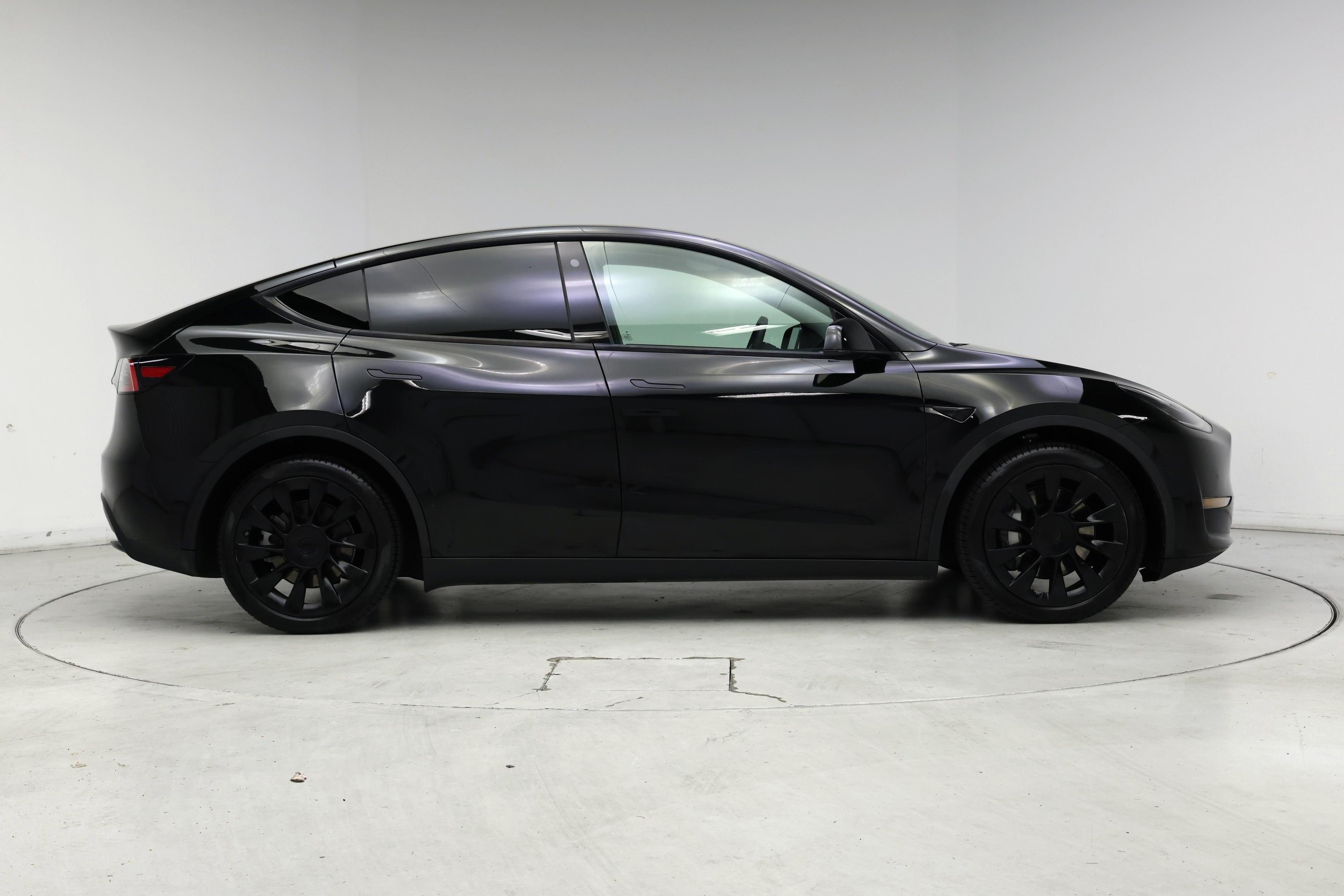 Thumbnail: 2021 Tesla Model Y - 7